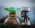 Immagine del prodotto Figura Funko Pop Mando Glow in the Dark con testa oscillante - Star Wars The Mandalorian