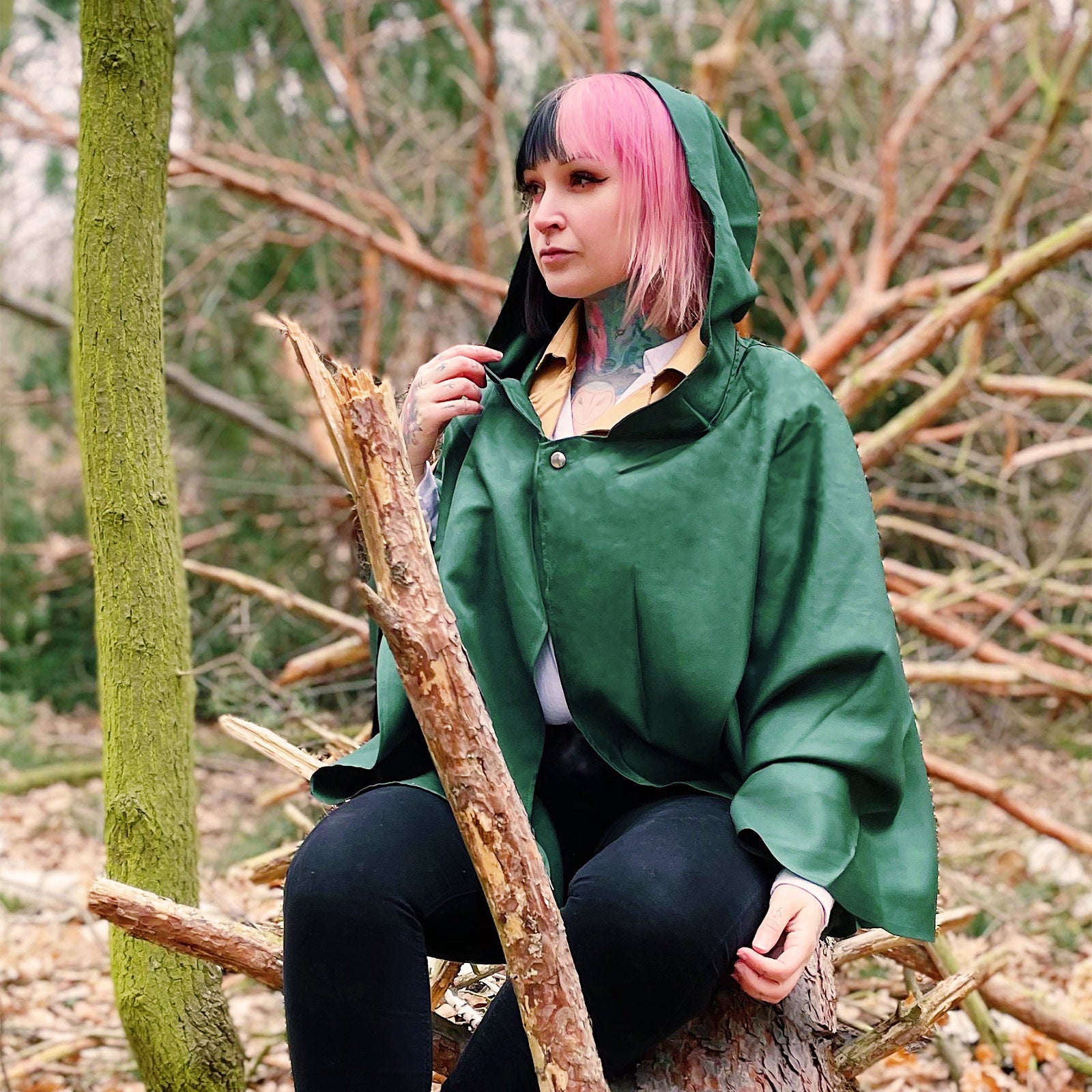 Immagine del prodotto Attack on Titan - Mantello con cappuccio del Corpo di Ricerca