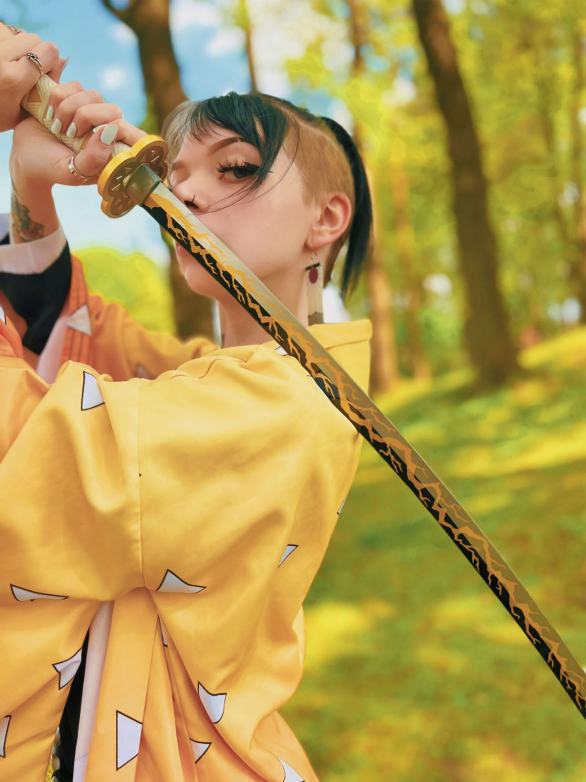Immagine del prodotto Demon Slayer - Replica della Spada Nichirin di Zenitsu Agatsuma
