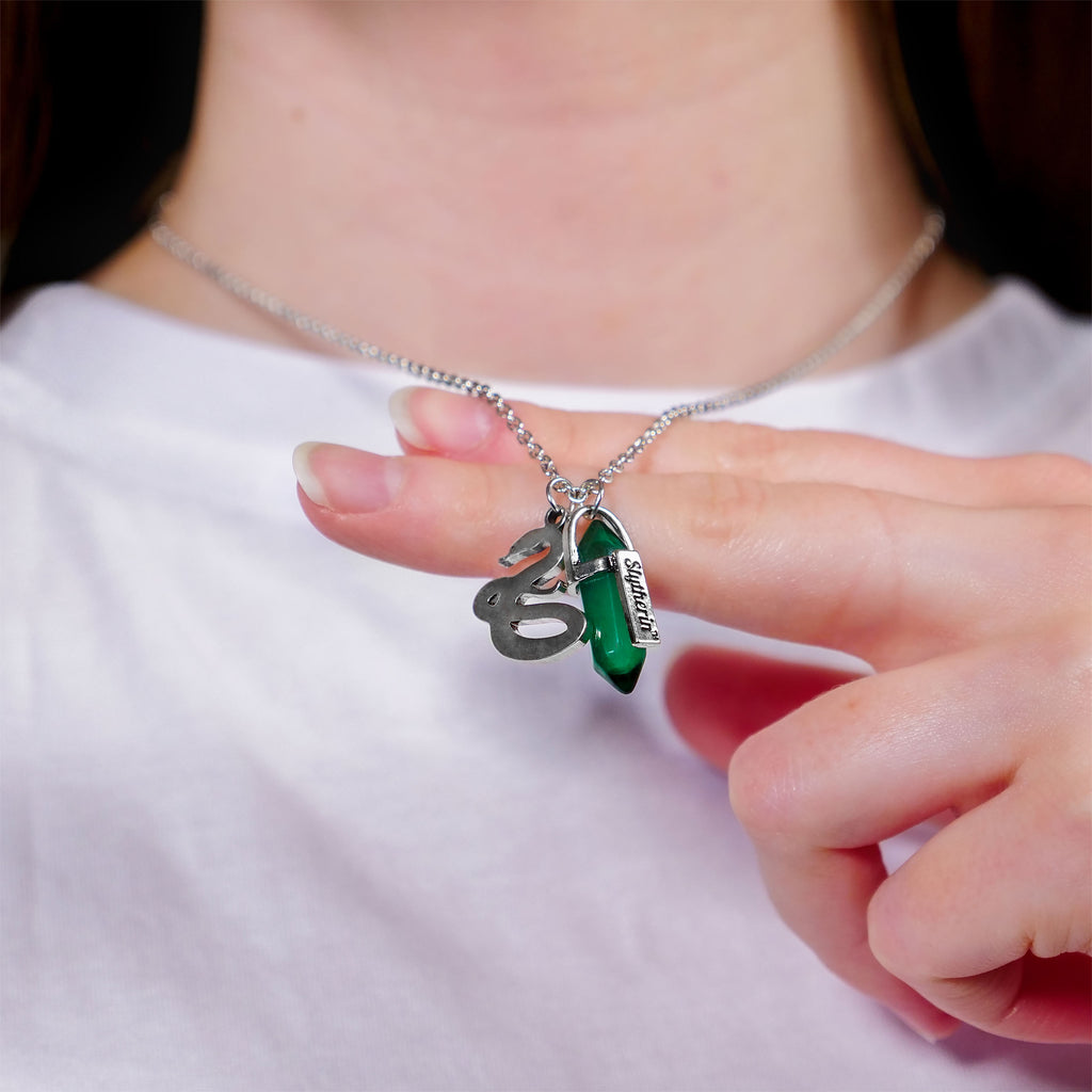 Immagine del prodotto Harry Potter - Collana con stemma di Serpeverde