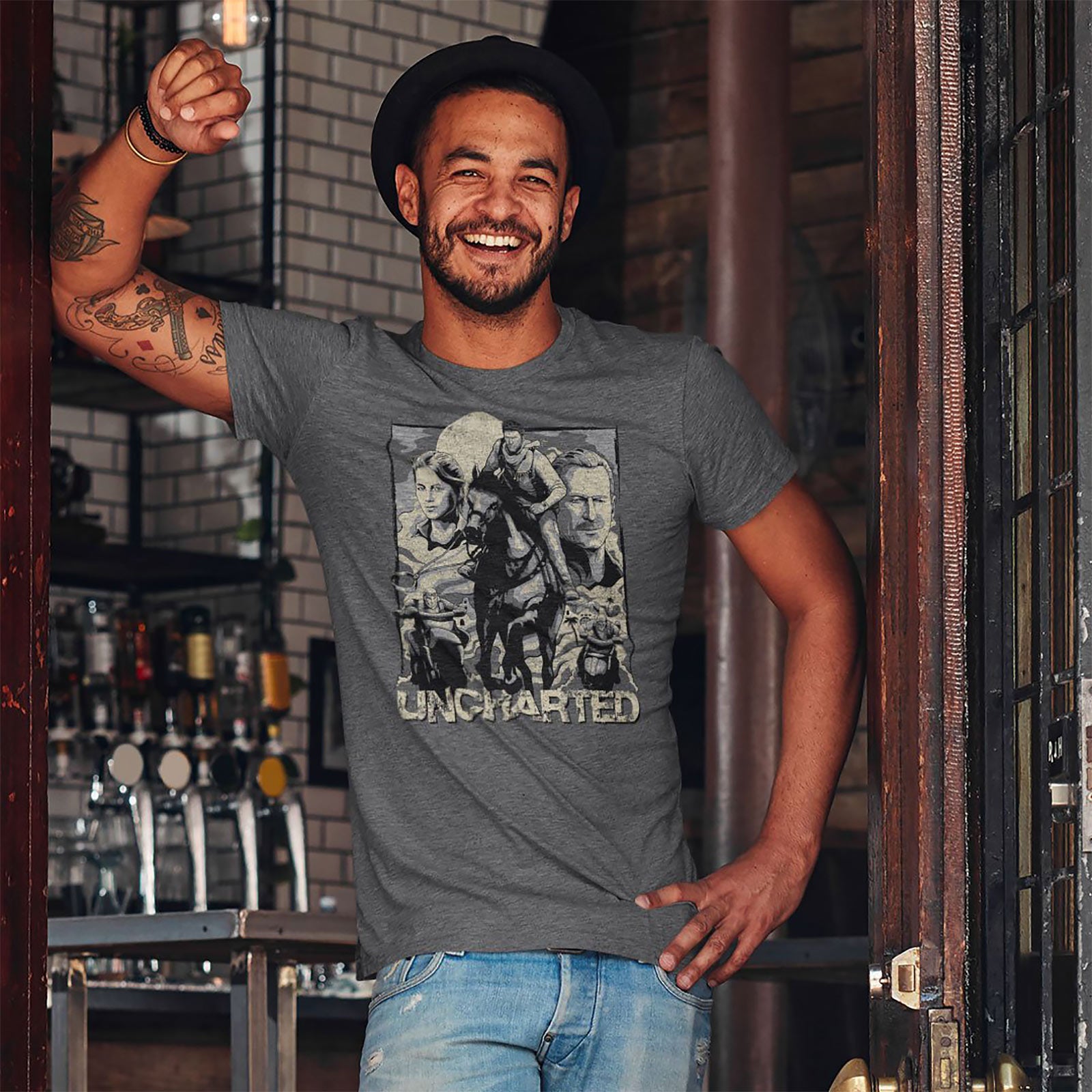 Immagine del prodotto Uncharted - T-shirt con copertina grigia