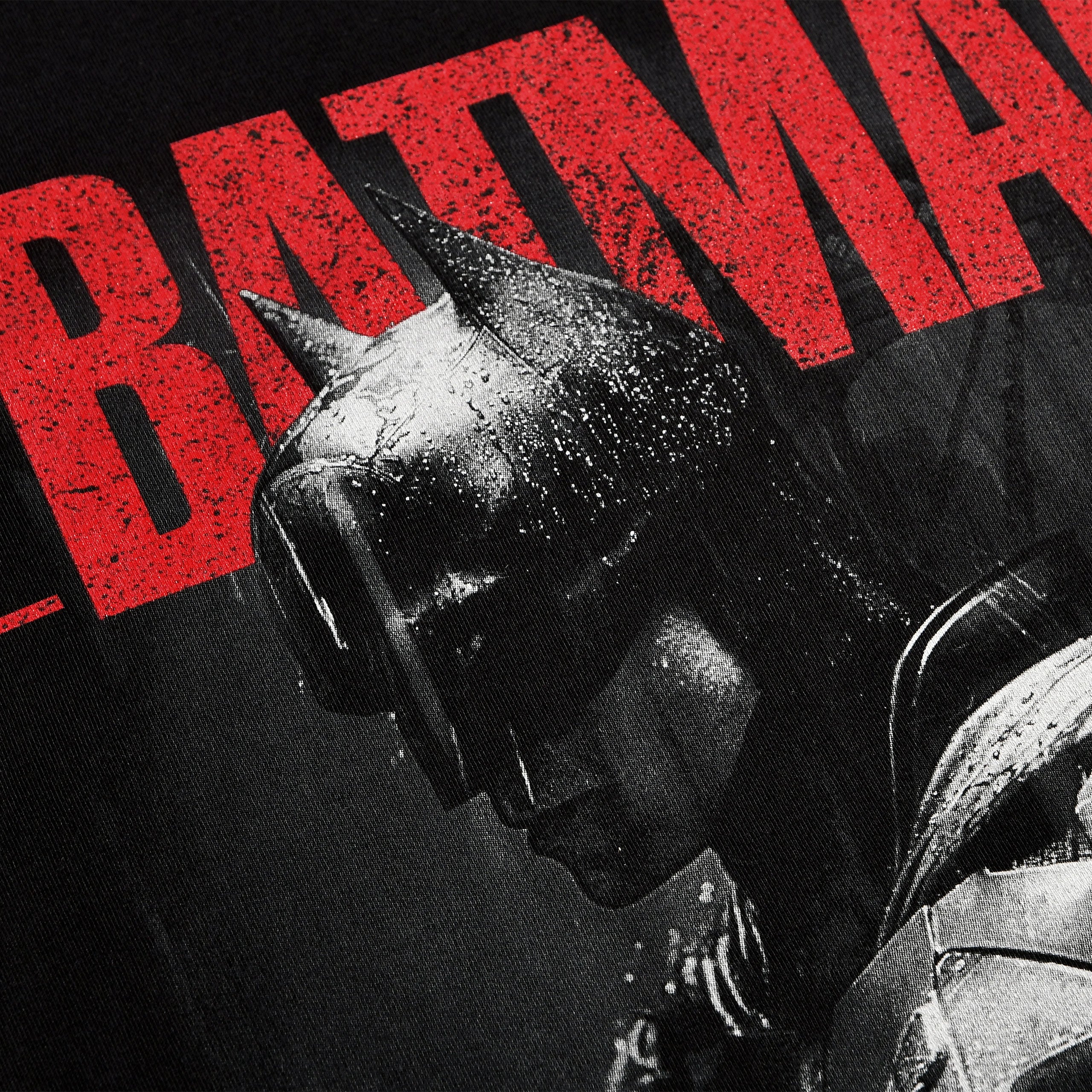 Immagine del prodotto The Batman - T-Shirt nera 'Standing In The Rain'