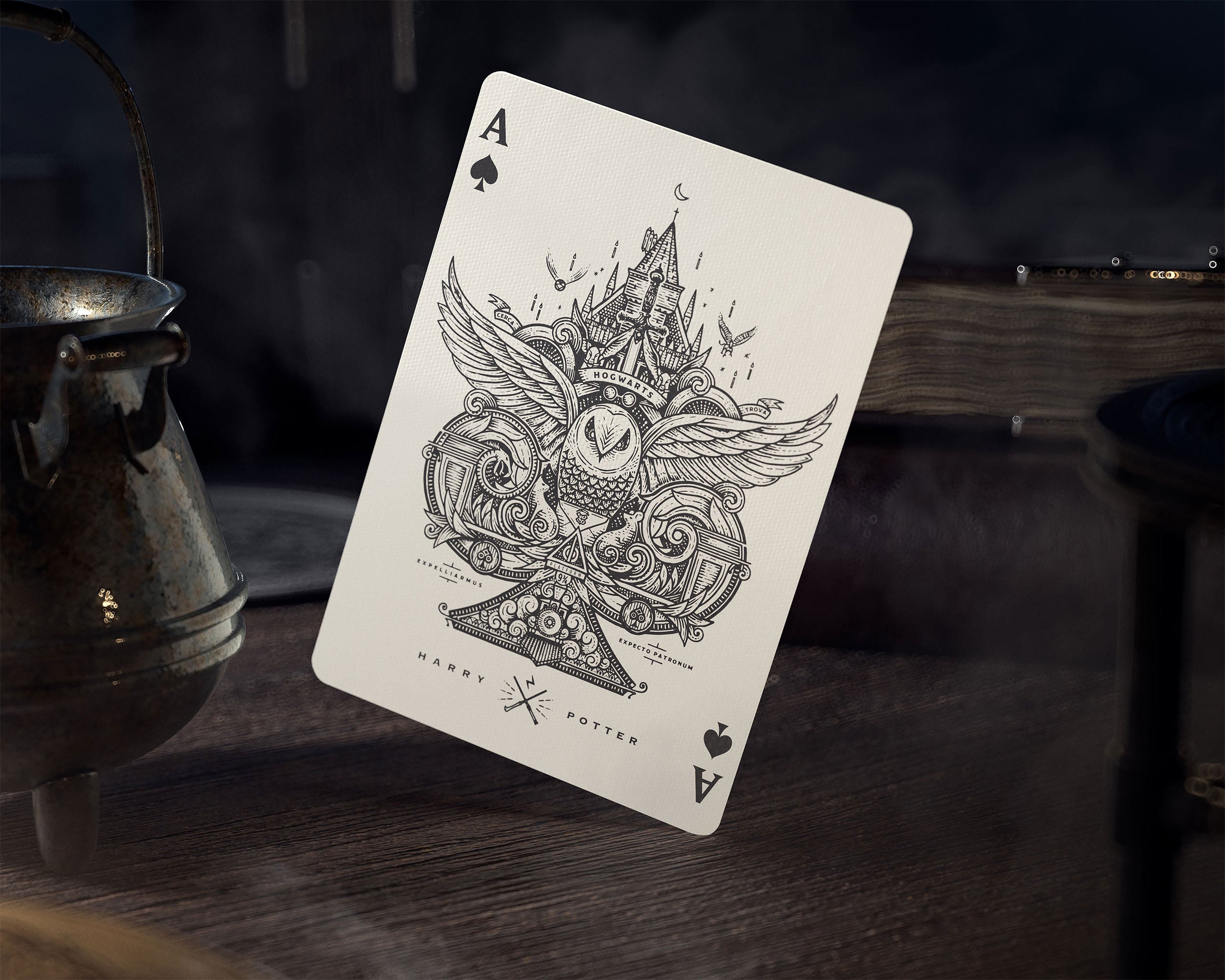 Immagine del prodotto Harry Potter - Gioco di Carte Gryffindor Edizione Deluxe