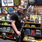 Immagine del prodotto Il Signore degli Anelli – Replica della mazza di Sauron con stendardo di guerra (Red Eye Edition)