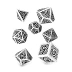 Immagine del prodotto Set di dadi RPG Celtic 3D riveduti bianco e nero 7 pezzi