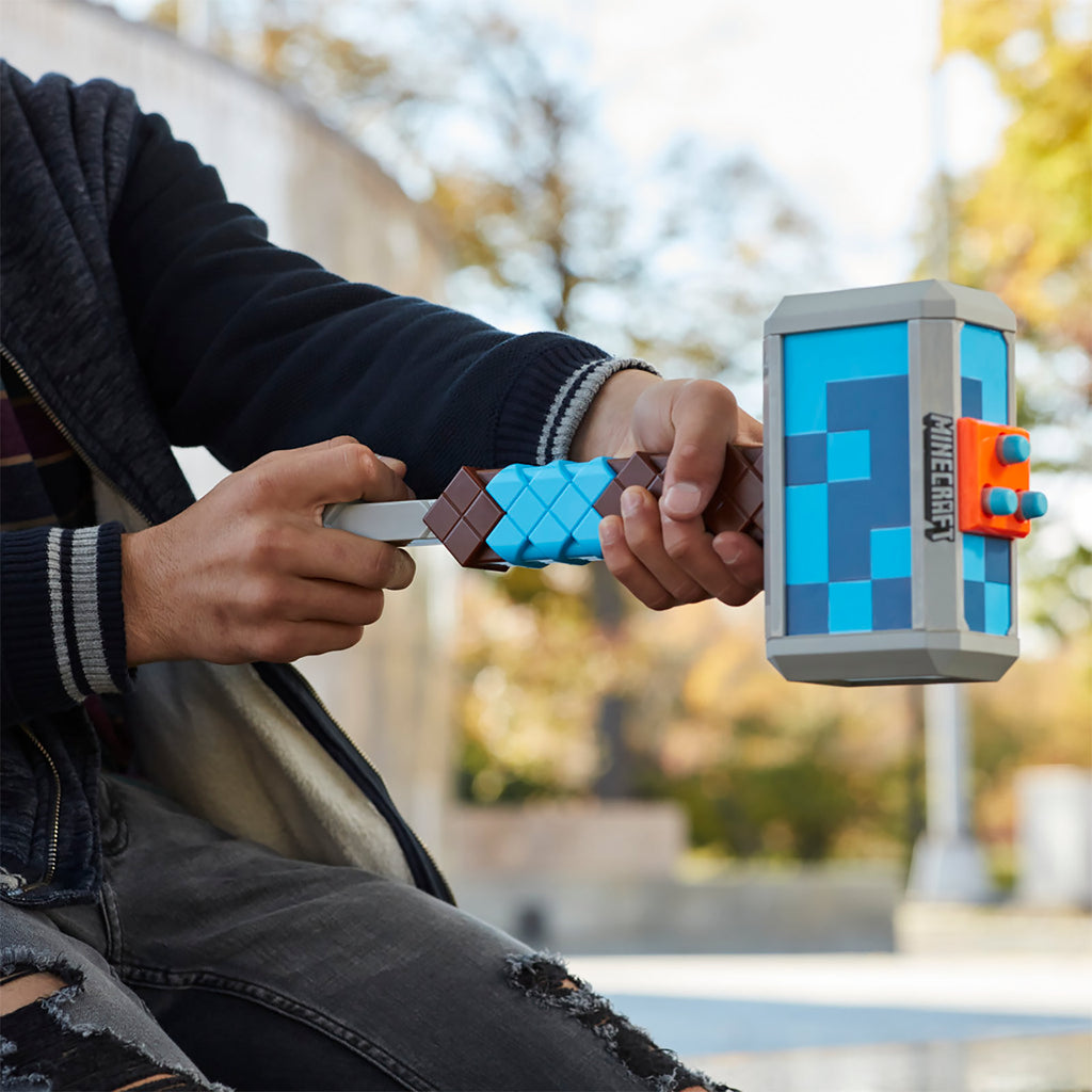 Immagine del prodotto Minecraft - Martello Nerf Stormlander