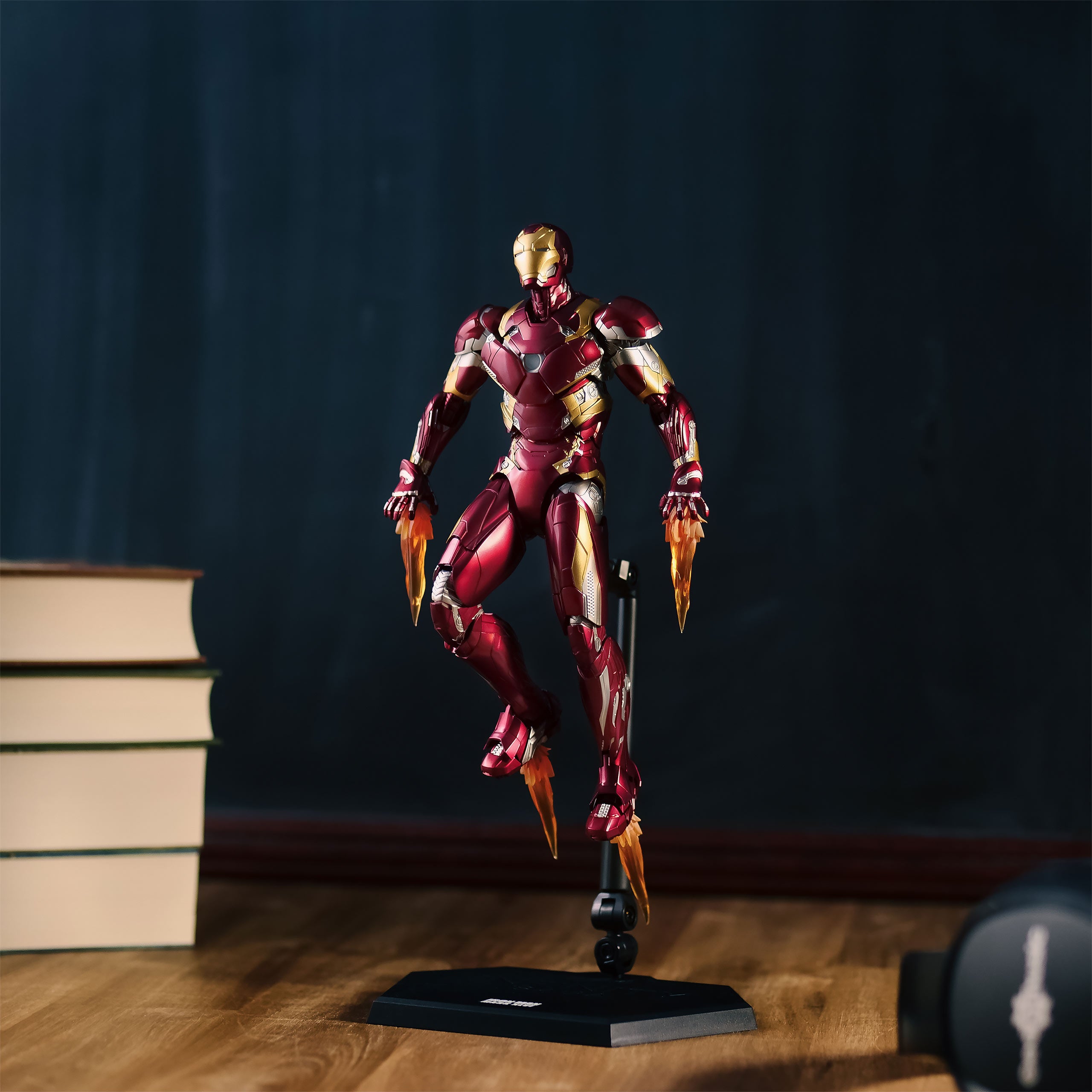 Immagine del prodotto Iron Man - Figura d'azione deluxe Mark 46