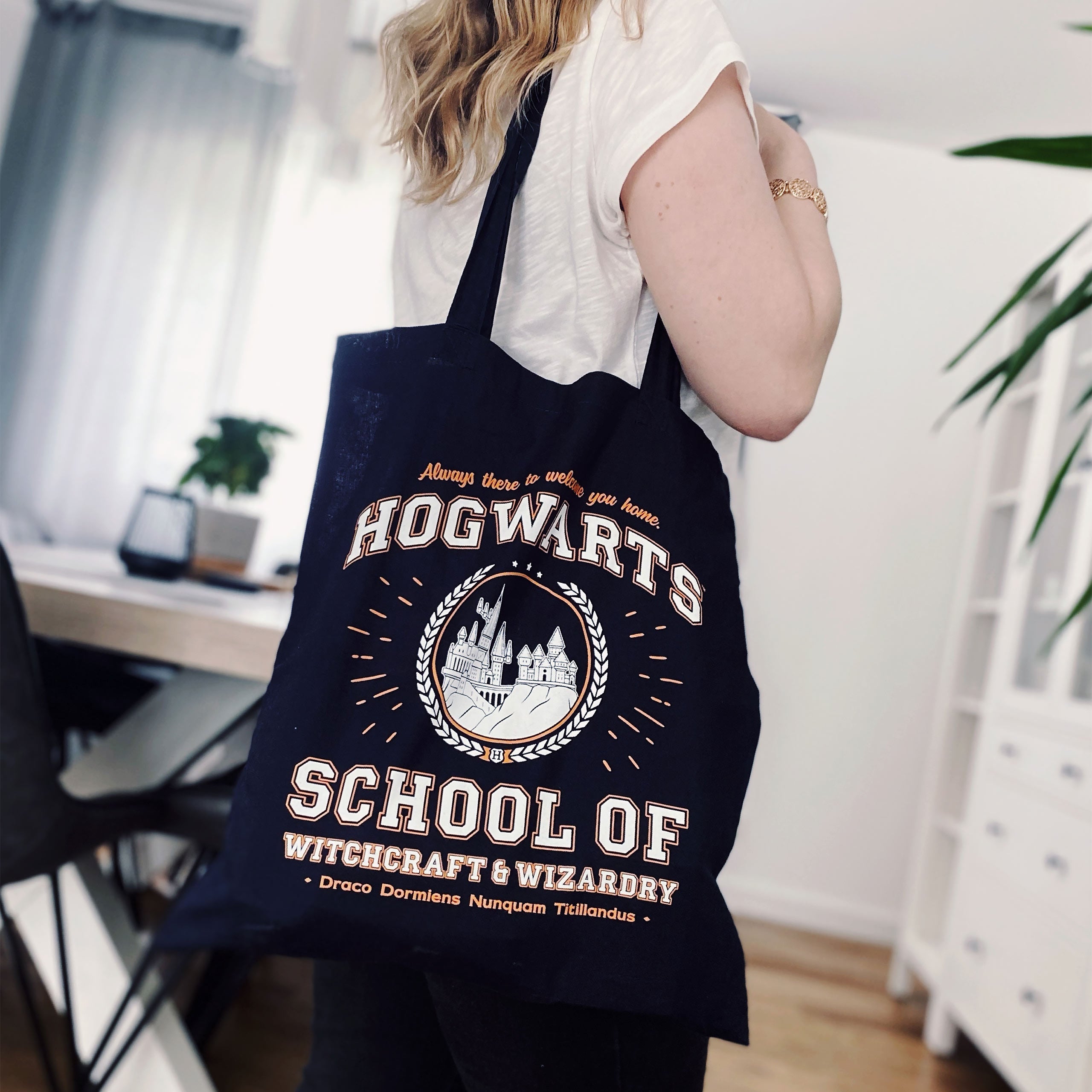 Immagine del prodotto Borsa di juta Hogwarts School blu - Harry Potter