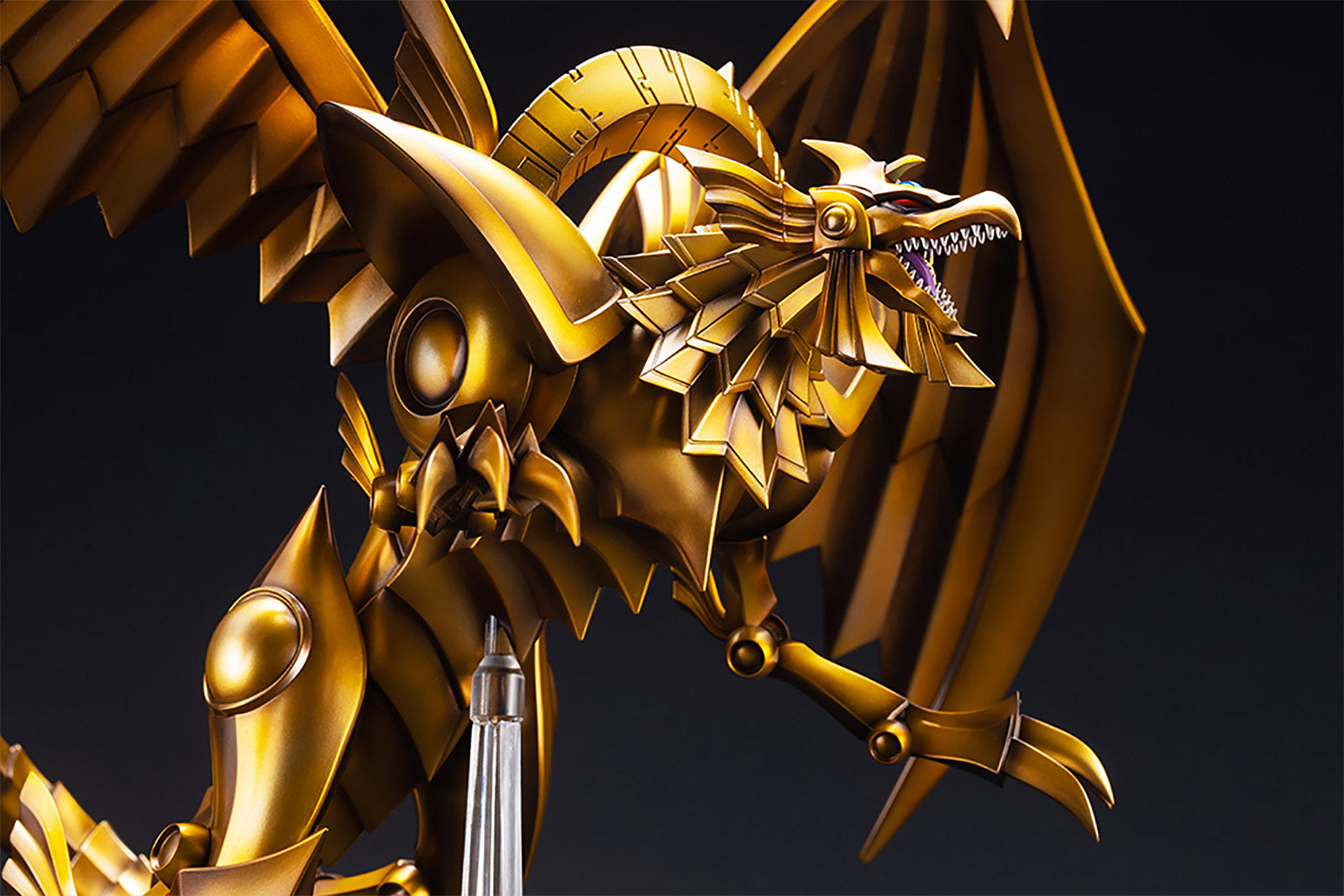 Immagine del prodotto Yu-Gi-Oh! - La statua del dio egizio Il Drago Alato di Ra
