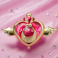 Immagine del prodotto Sailor Moon - Crisis Moon Compact Spilla di Trasformazione con Effetti di Luce e Suono