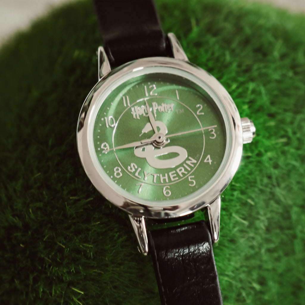 Immagine del prodotto Harry Potter - Orologio da polso con l'emblema di Serpeverde