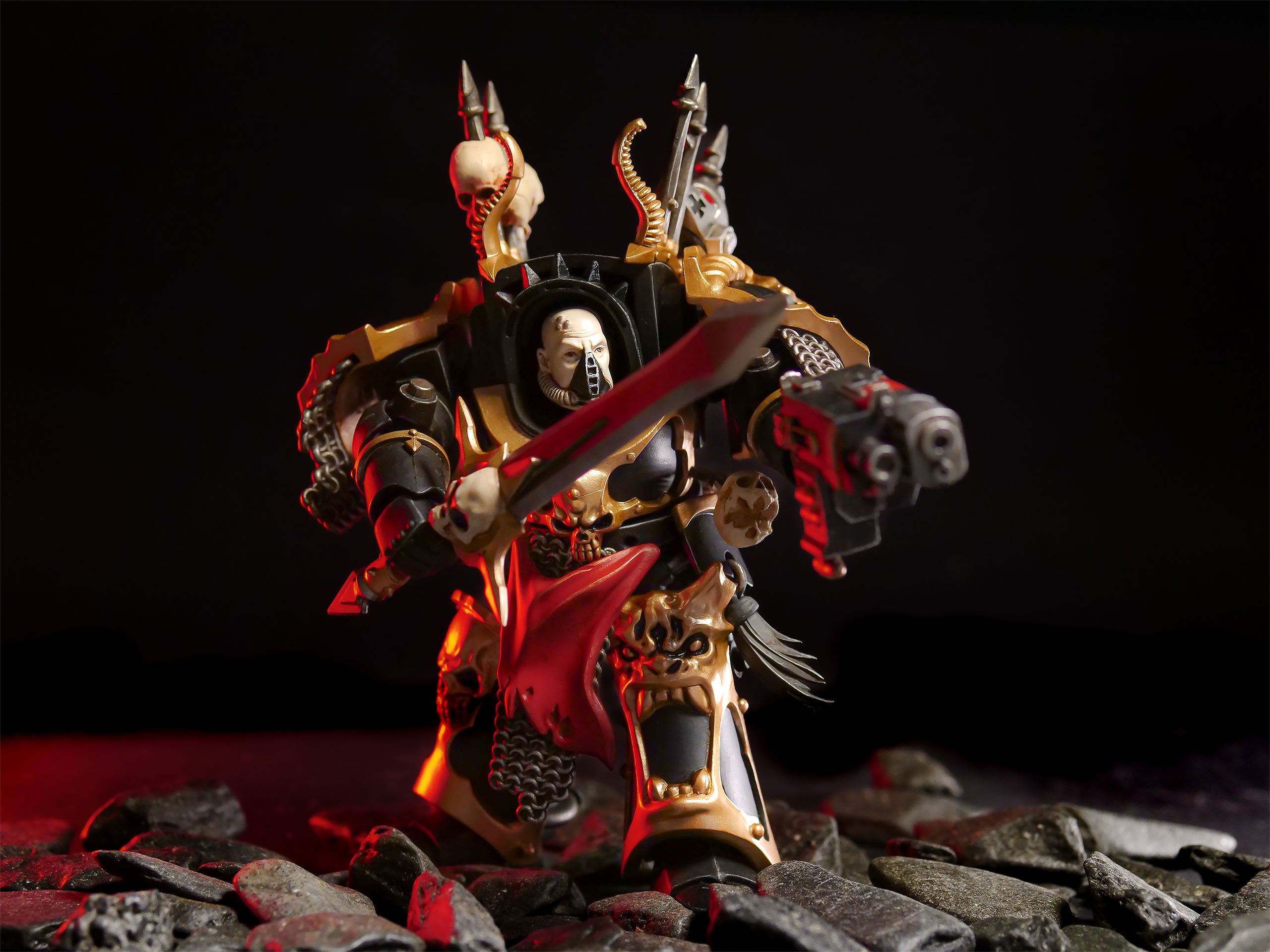 Immagine del prodotto Warhammer 40k - Figura d'azione del Fratello Gnarl della Legione Nera