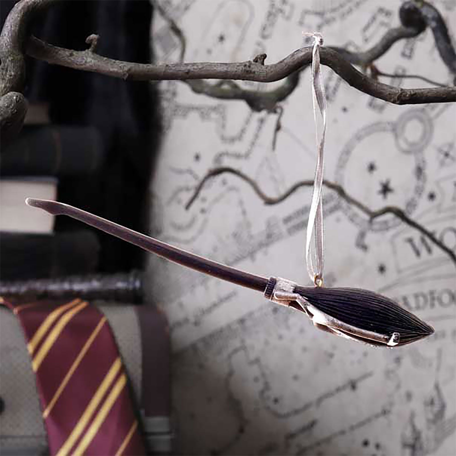 Immagine del prodotto Harry Potter - Decorazione per Albero di Natale Nimbus 2001