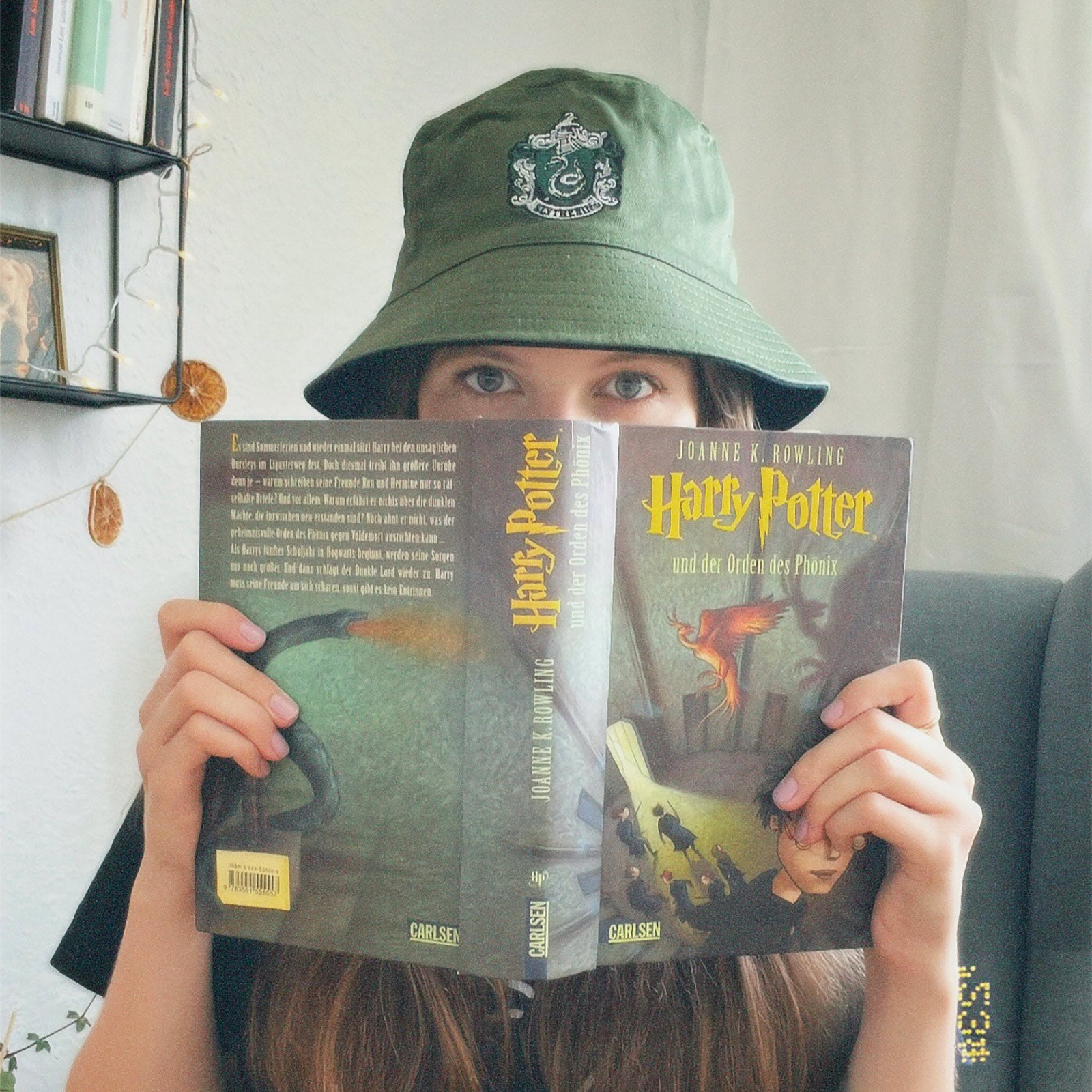 Immagine del prodotto Cappello con stemma di Serpeverde con motivo reversibile - Harry Potter