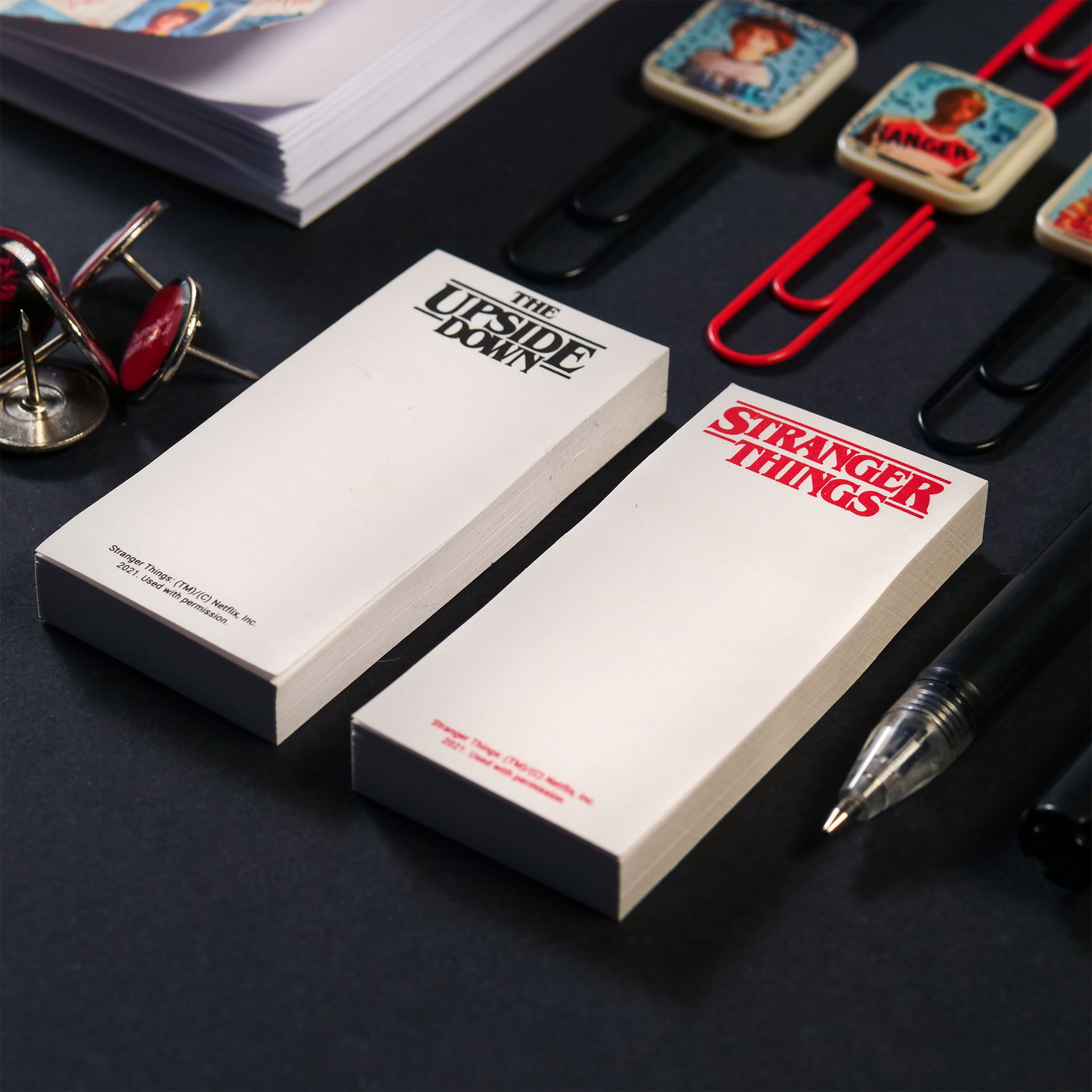 Immagine del prodotto Stranger Things - Set di scrittura dei personaggi