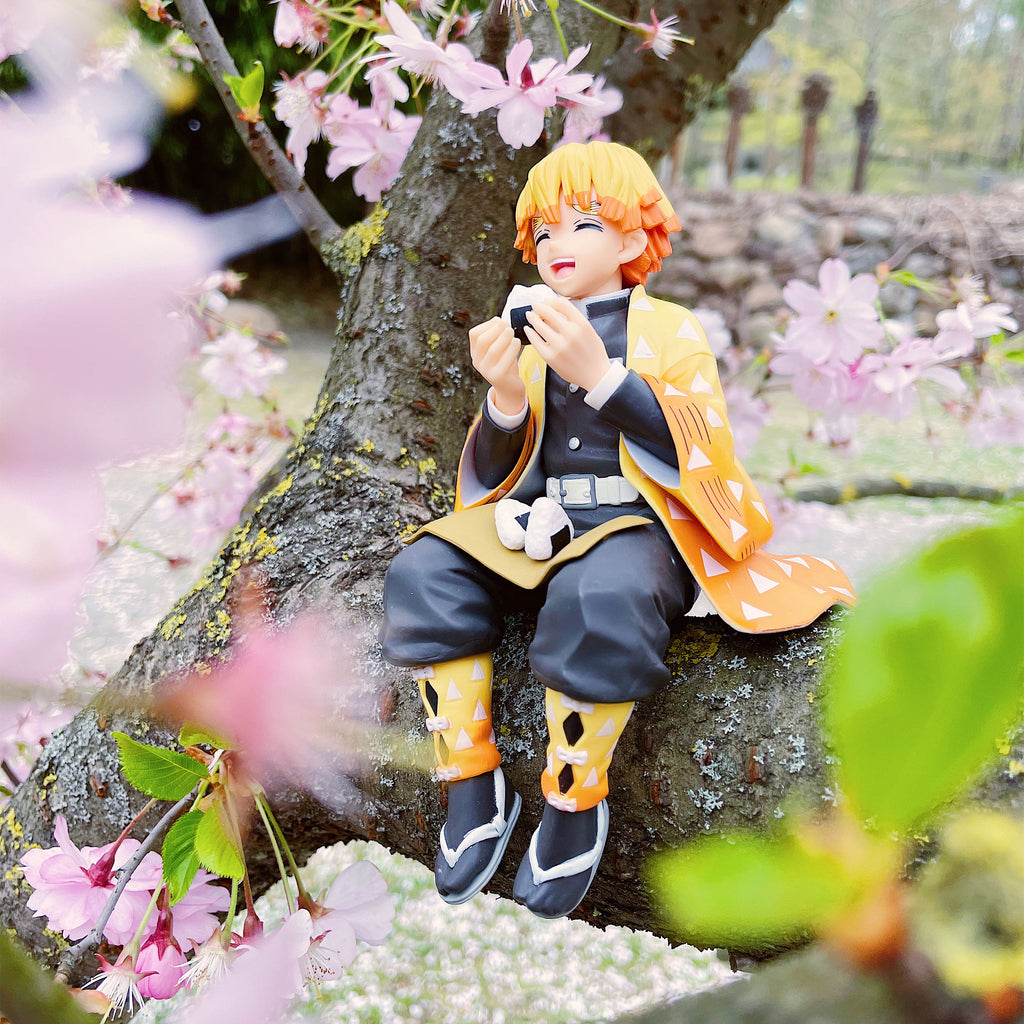 Product image Demon Slayer - Zenitsu Agatsuma Perching Figure