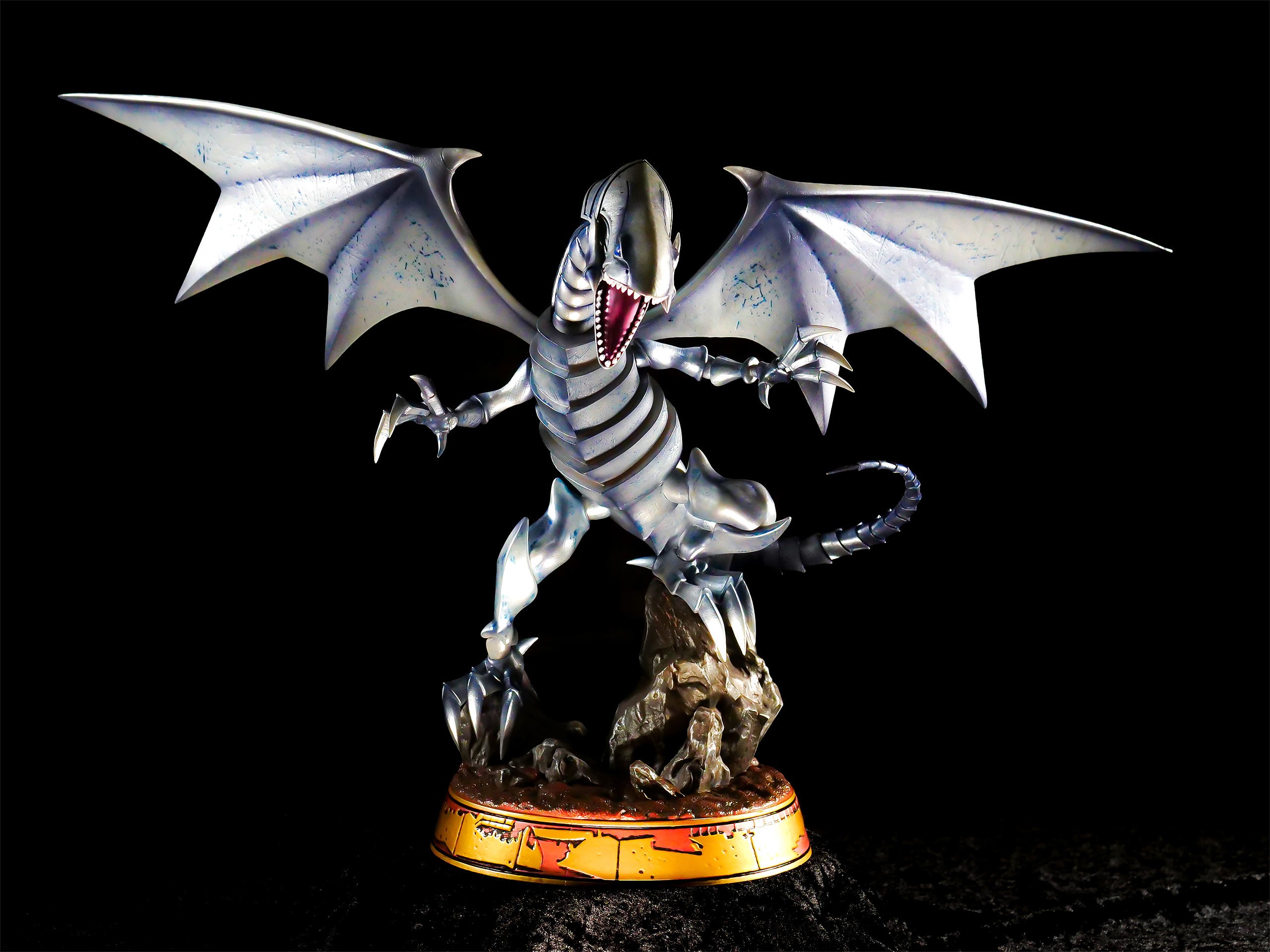 Immagine del prodotto Yu-Gi-Oh! - Statua del Drago Bianco Occhi Blu