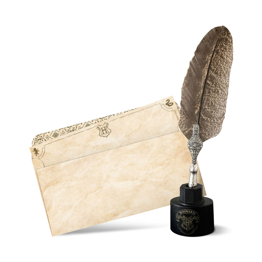 Immagine del prodotto Harry Potter - Penna piuma con set di carta da lettere di Hogwarts