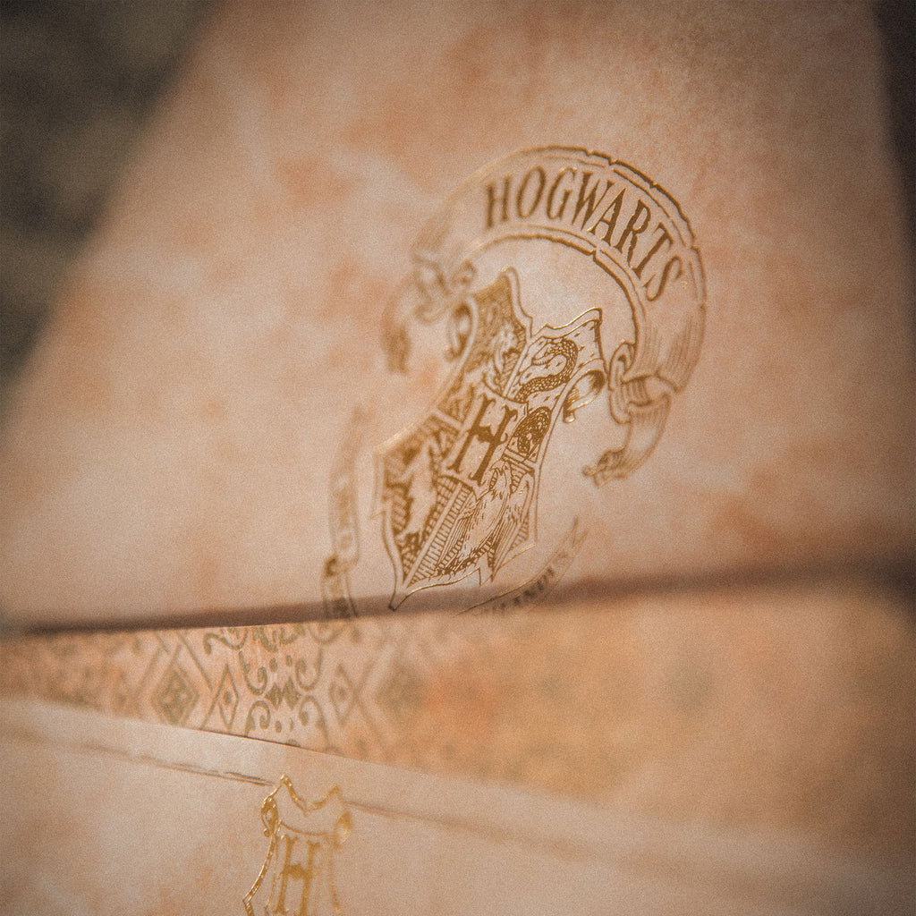 Immagine del prodotto Harry Potter - Penna piuma con set di carta da lettere di Hogwarts