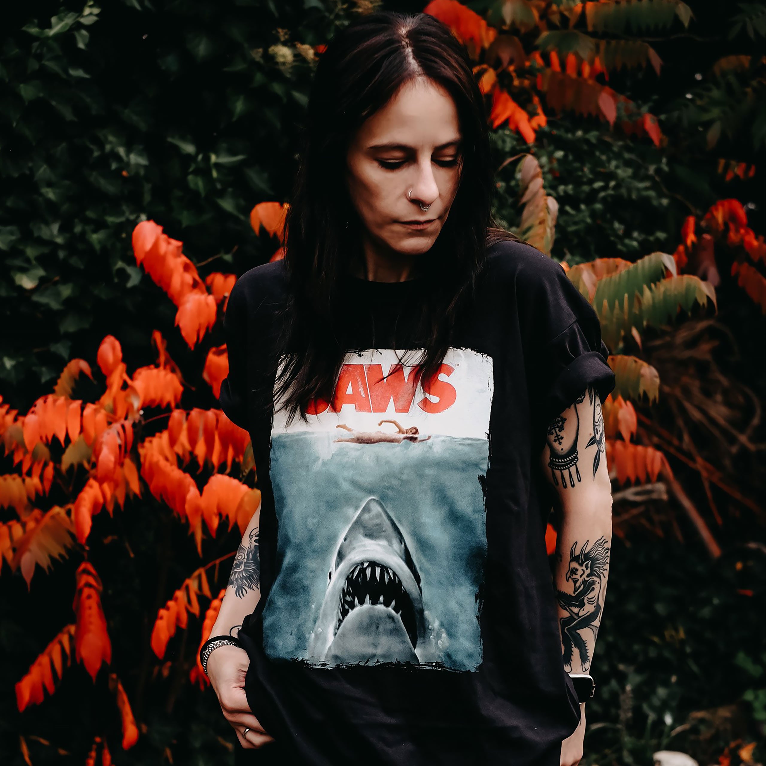 Immagine del prodotto Lo squalo - Maglietta nera con poster di Jaws