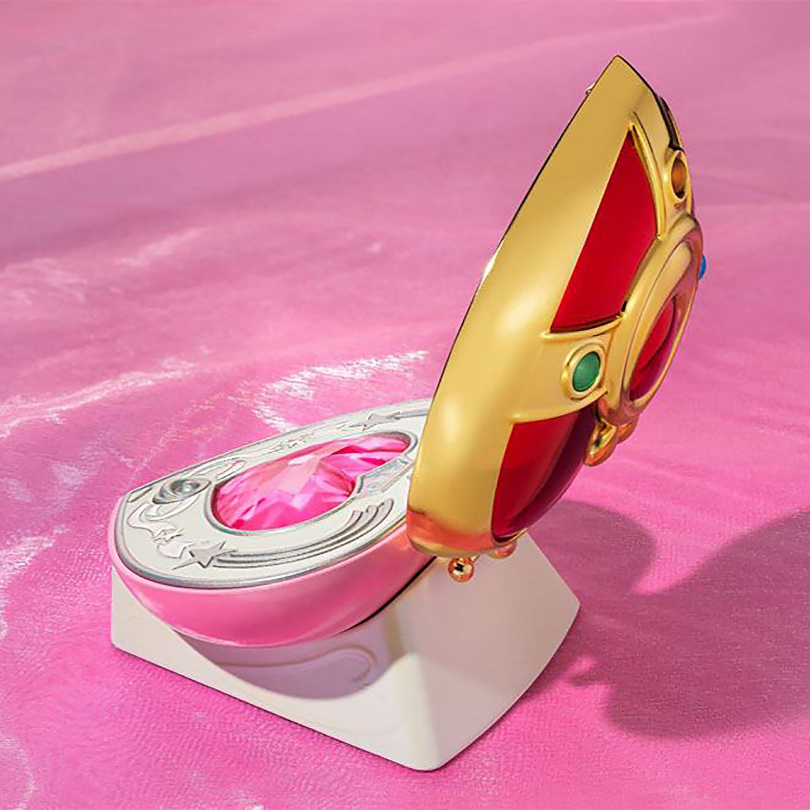 Immagine del prodotto Sailor Moon - Replica della spilla Cosmic Heart Compact