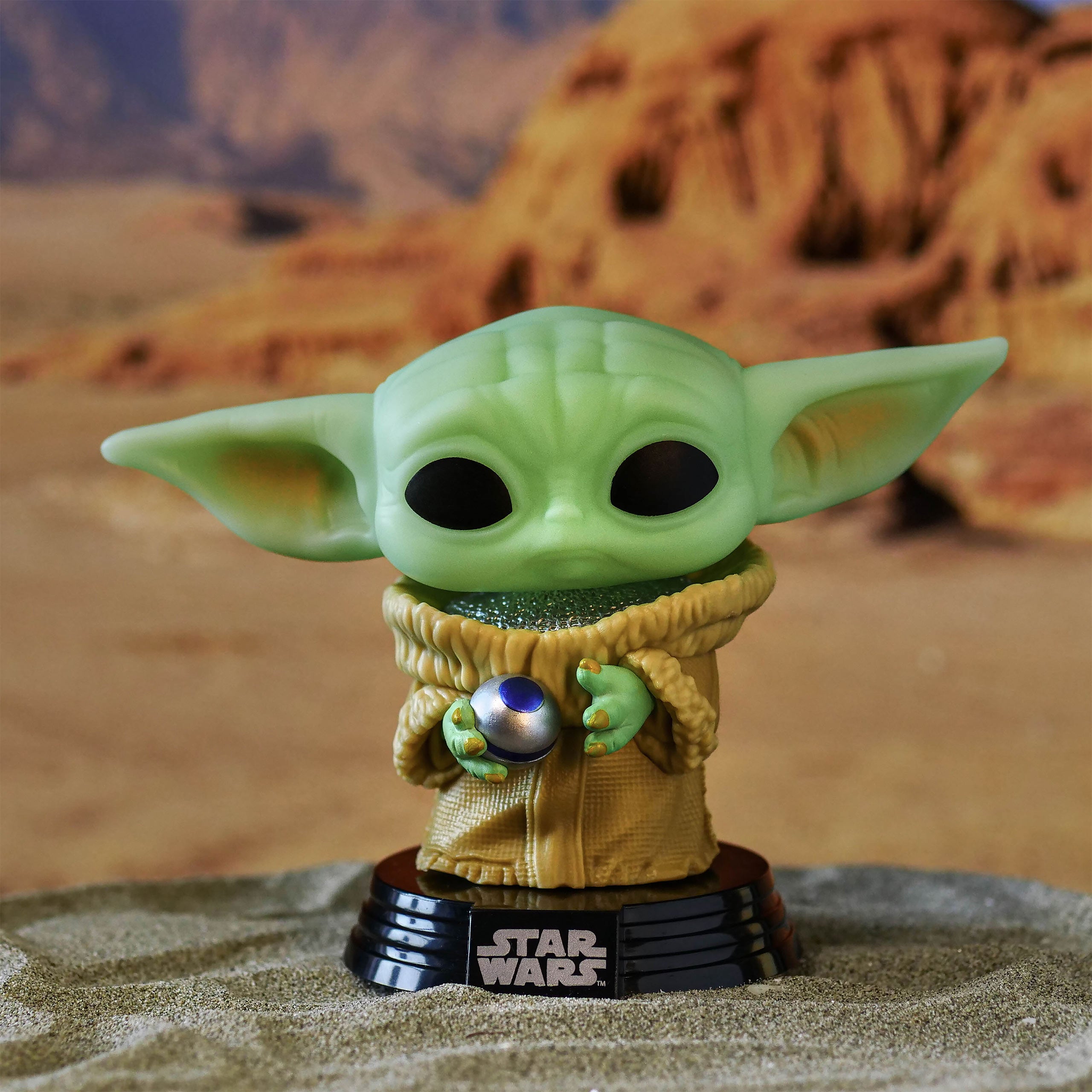 Product image Star Wars - Grogu with Armor Funko Pop bobblehead figure