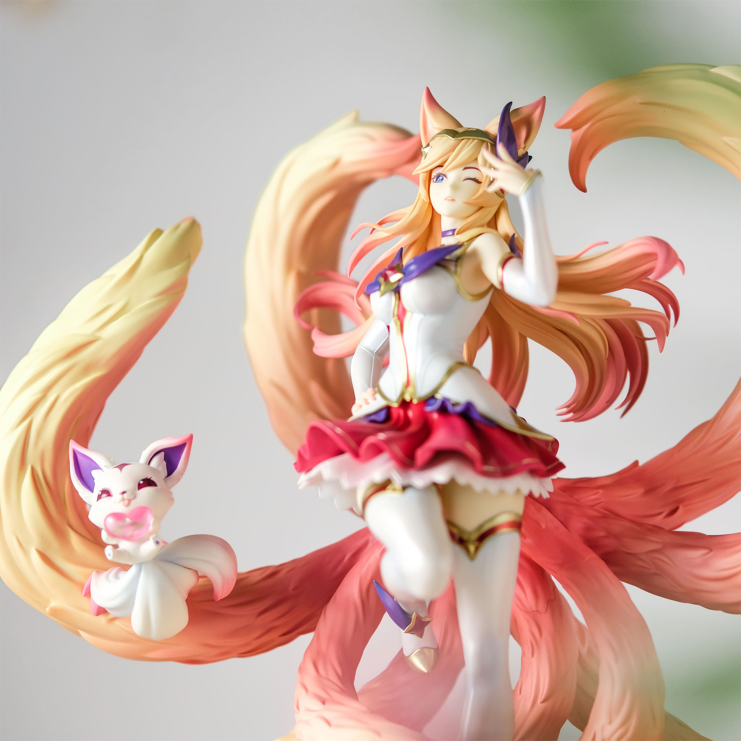 Immagine del prodotto League of Legends - Statua di Ahri Guardiana Stellare