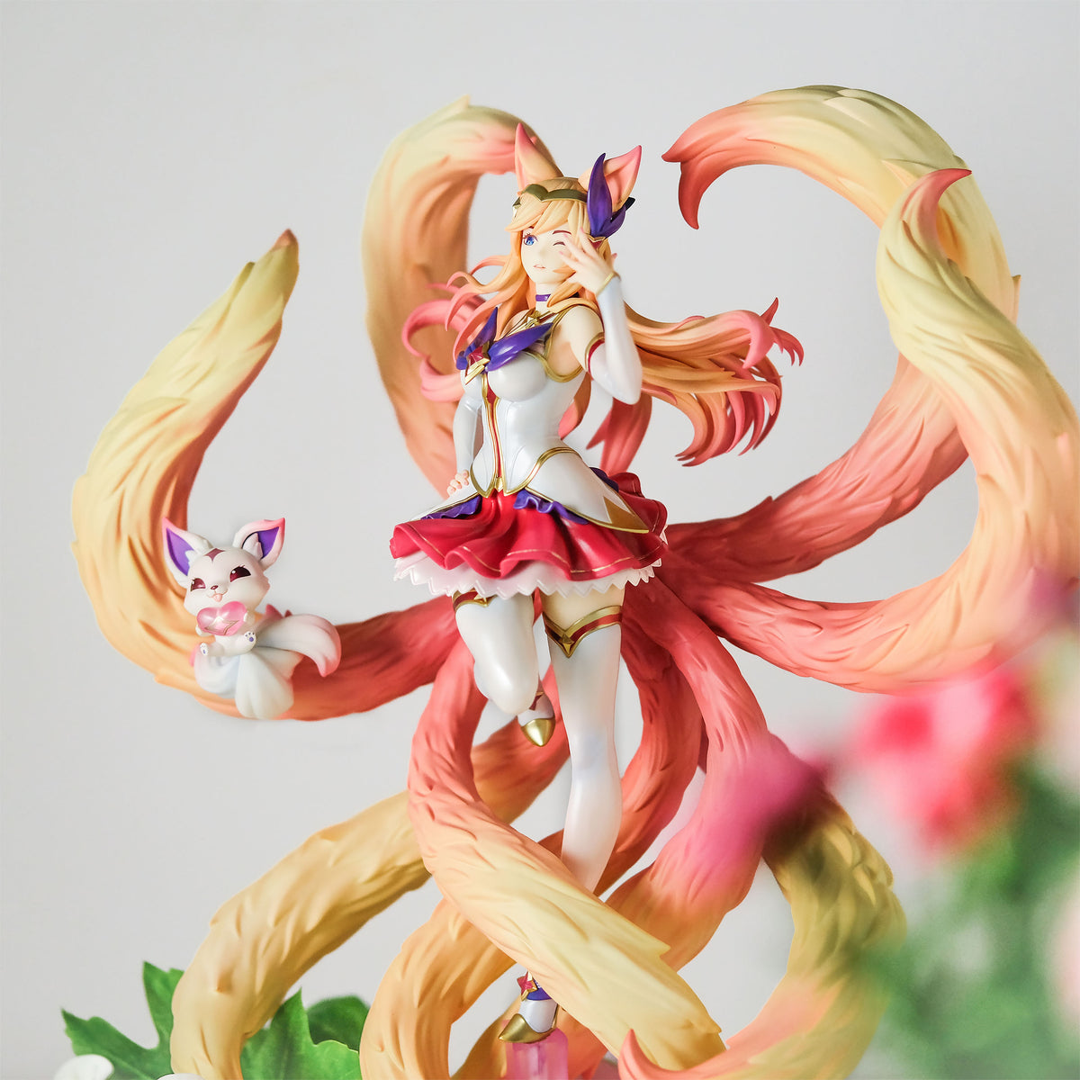 Immagine del prodotto League of Legends - Statua di Ahri Guardiana Stellare