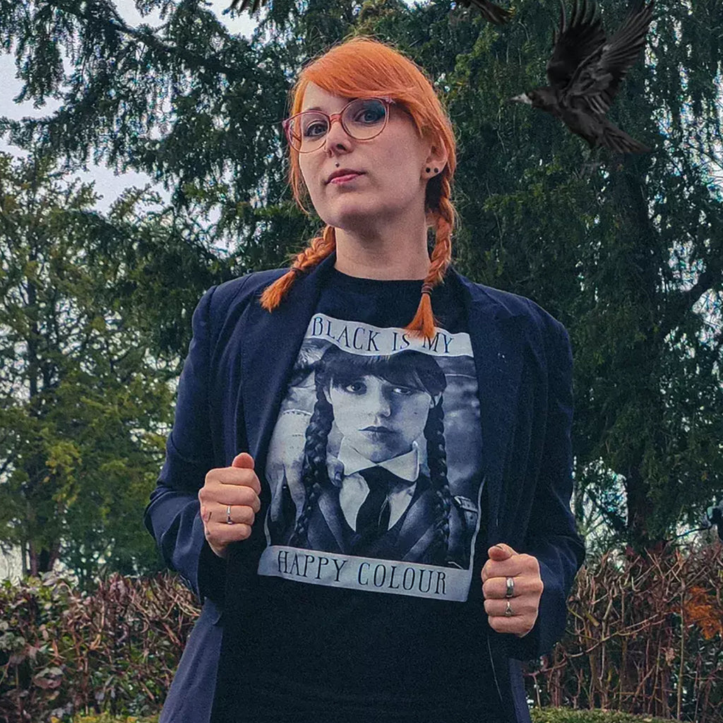 Immagine del prodotto Mercoledì - T-shirt nera 'Il nero è il mio colore felice'