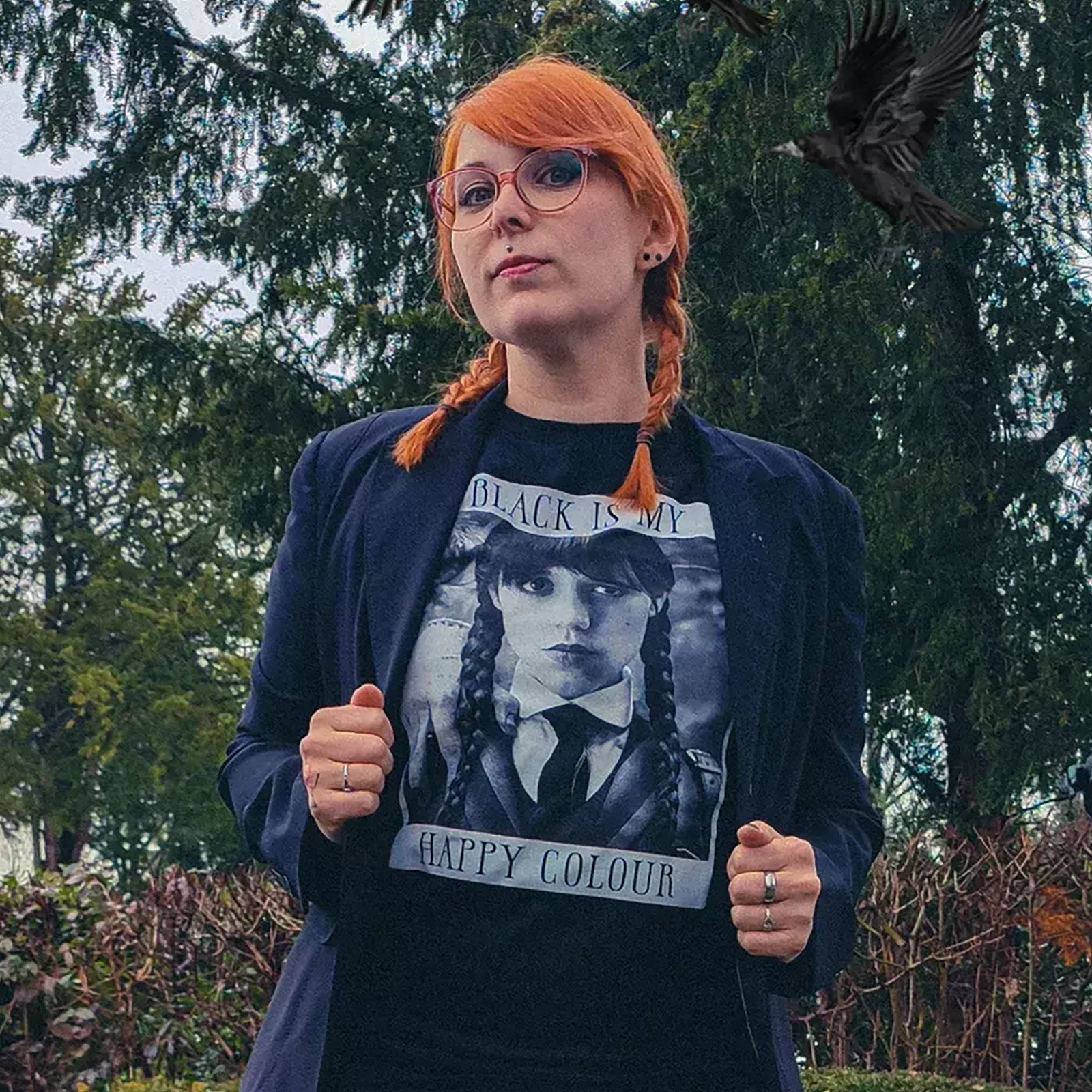 Immagine del prodotto Mercoledì - T-shirt nera 'Il nero è il mio colore felice'