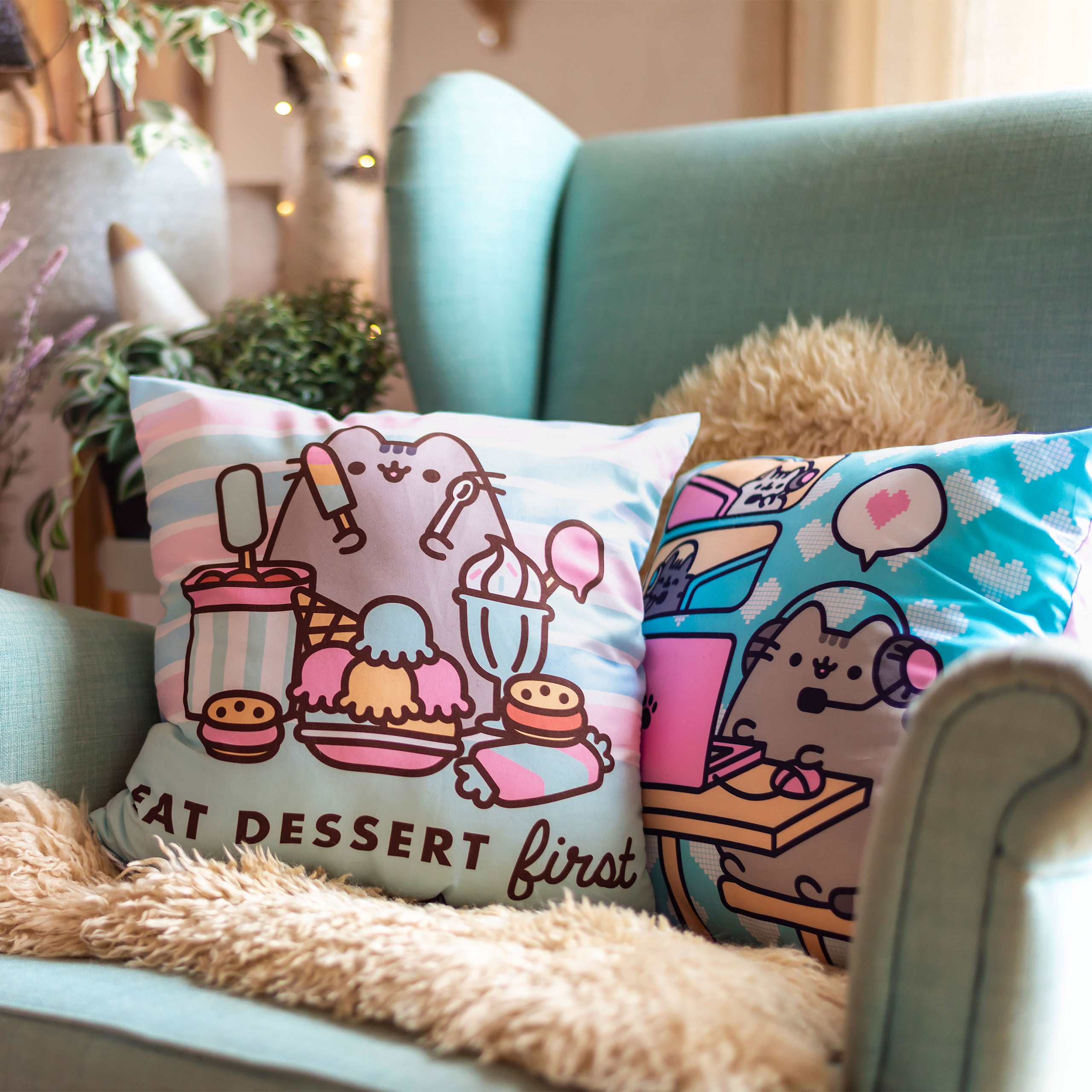 Immagine del prodotto Pusheen - Cuscino 'Eat Dessert First'