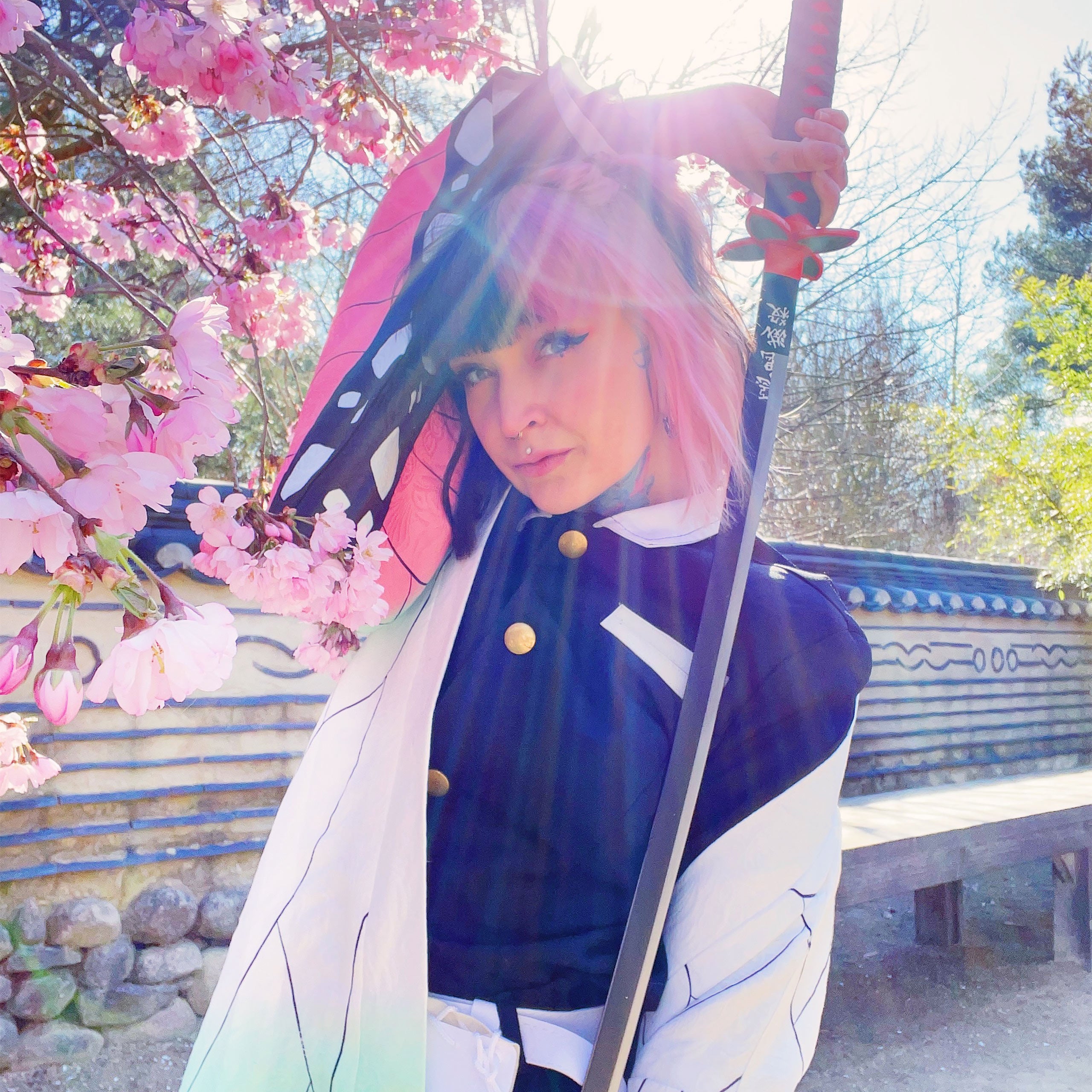 Immagine del prodotto Replica di Katana Shinobu Hashira con Saya per fan di Demon Slayer