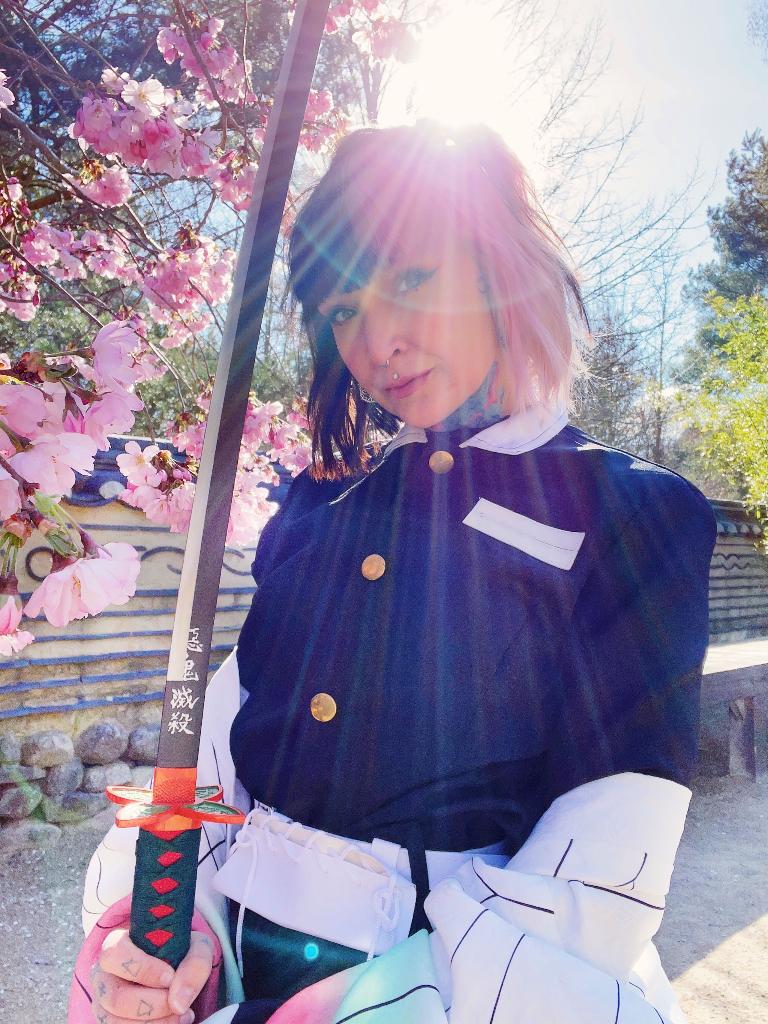 Immagine del prodotto Replica di Katana Shinobu Hashira con Saya per fan di Demon Slayer