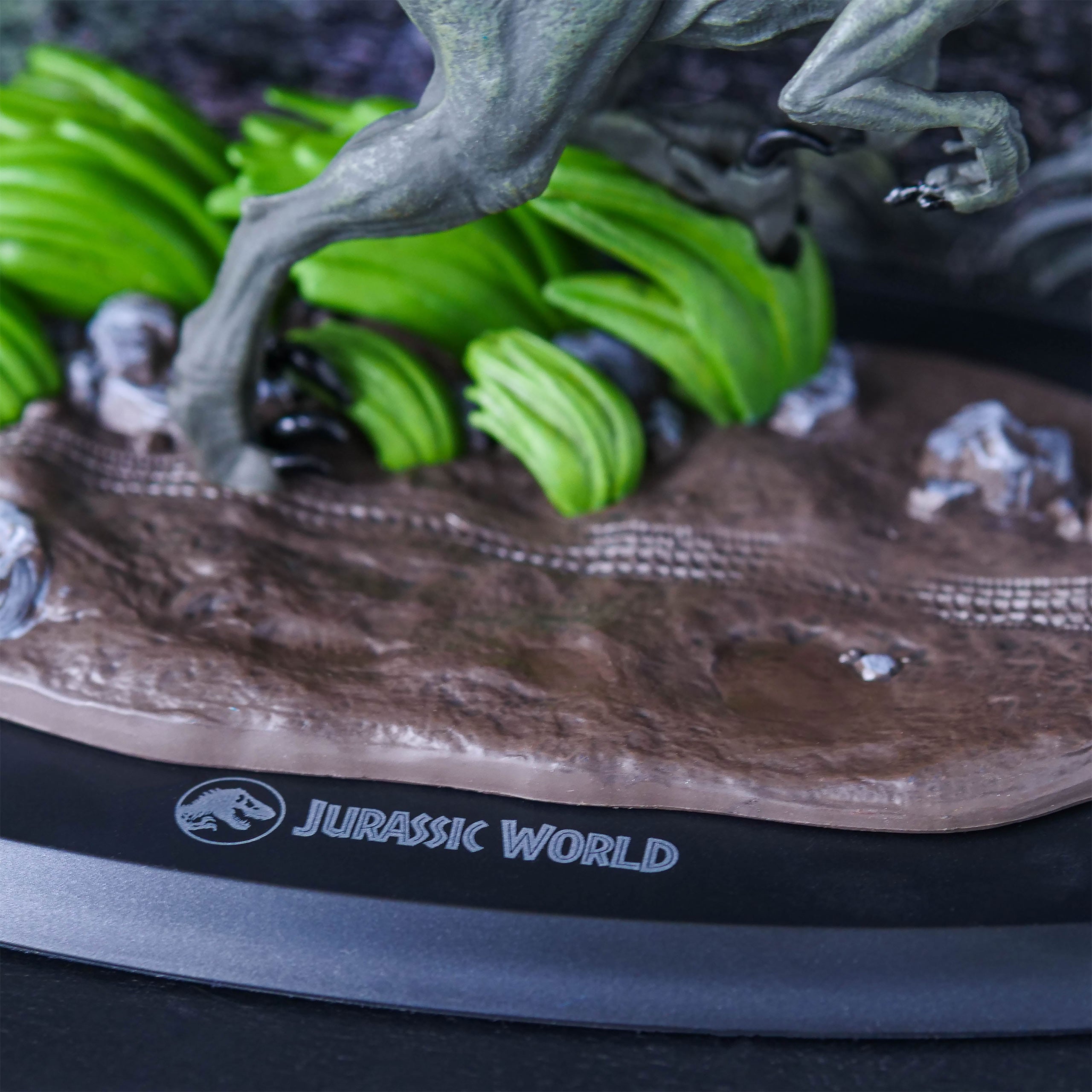 Immagine del prodotto Jurassic Park - Figura Diorama Velociraptor Blue