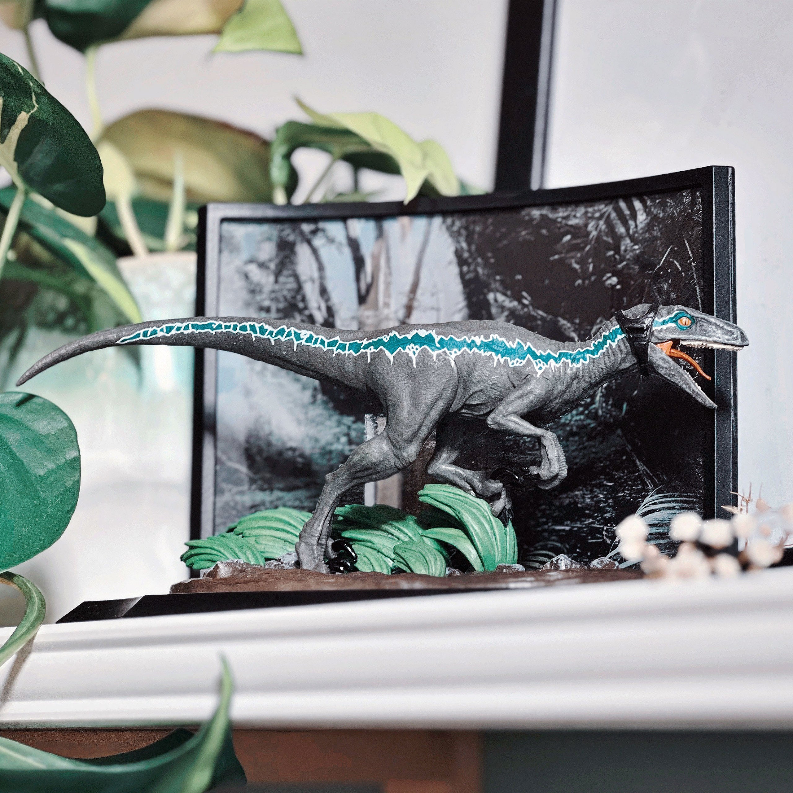 Immagine del prodotto Jurassic Park - Figura Diorama Velociraptor Blue