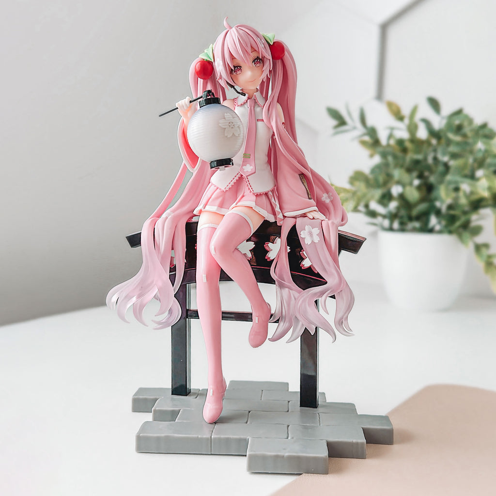 Product image Hatsune Miku - Sakura Lantern Figure with Lighting Function