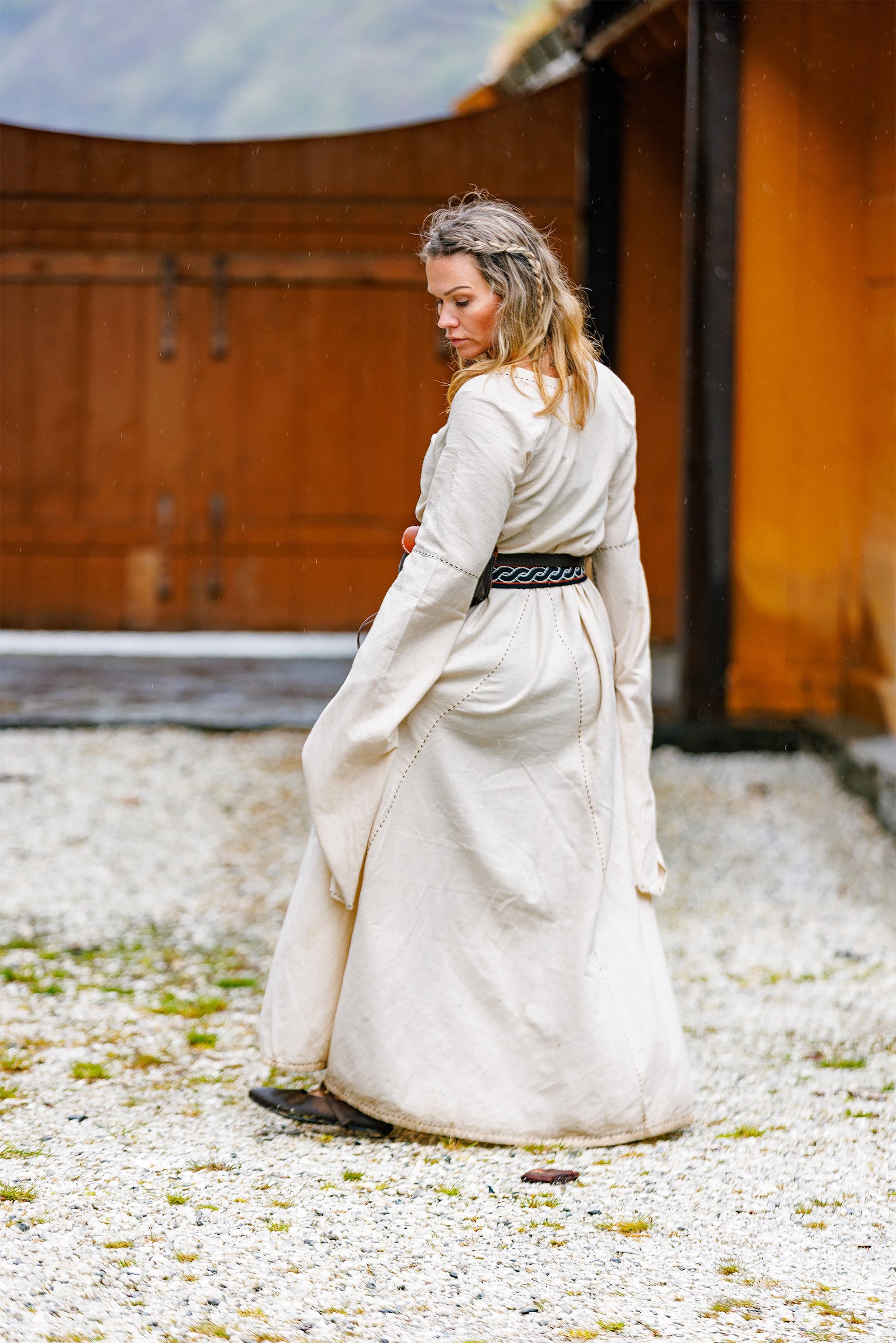 Immagine del prodotto Abito medioevale Begina beige