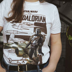 Immagine del prodotto T-shirt bianca di Grogu e Mandaloriano - Star Wars The Mandalorian