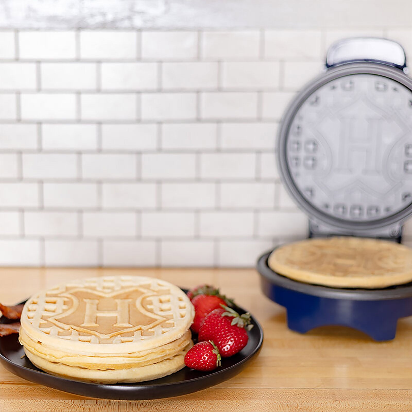 Immagine del prodotto Harry Potter - Piastra per waffle con stemma di Hogwarts