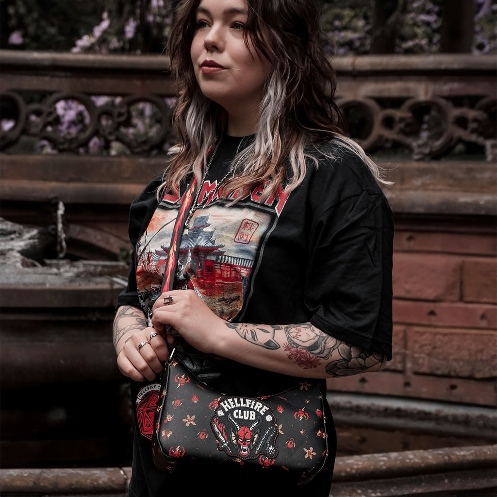 Immagine del prodotto Borsa a tracolla Hellfire Club Glow in the Dark - Stranger Things