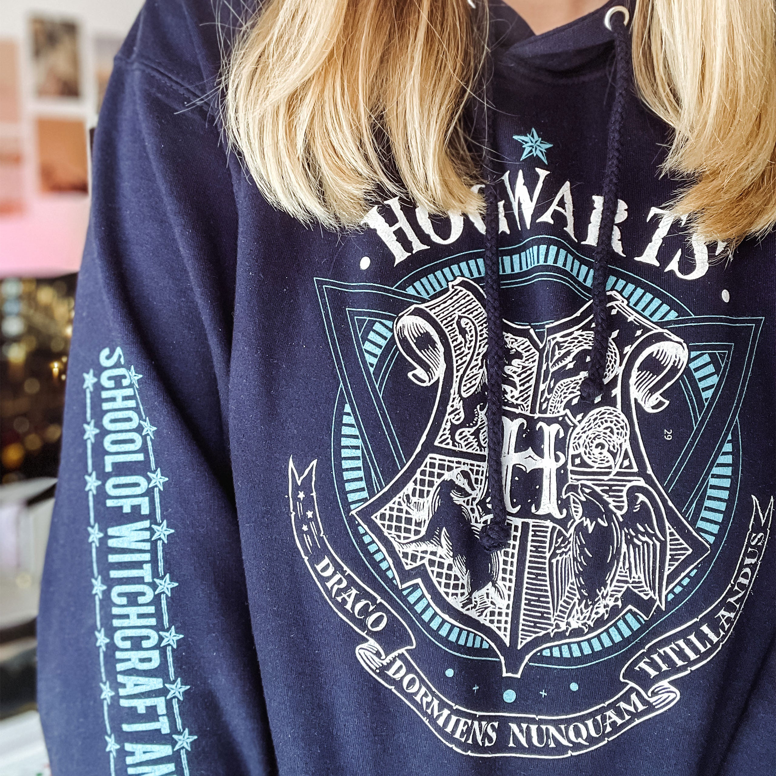 Immagine del prodotto Harry Potter - Felpa con cappuccio Hogwarts School of Witchcraft blu