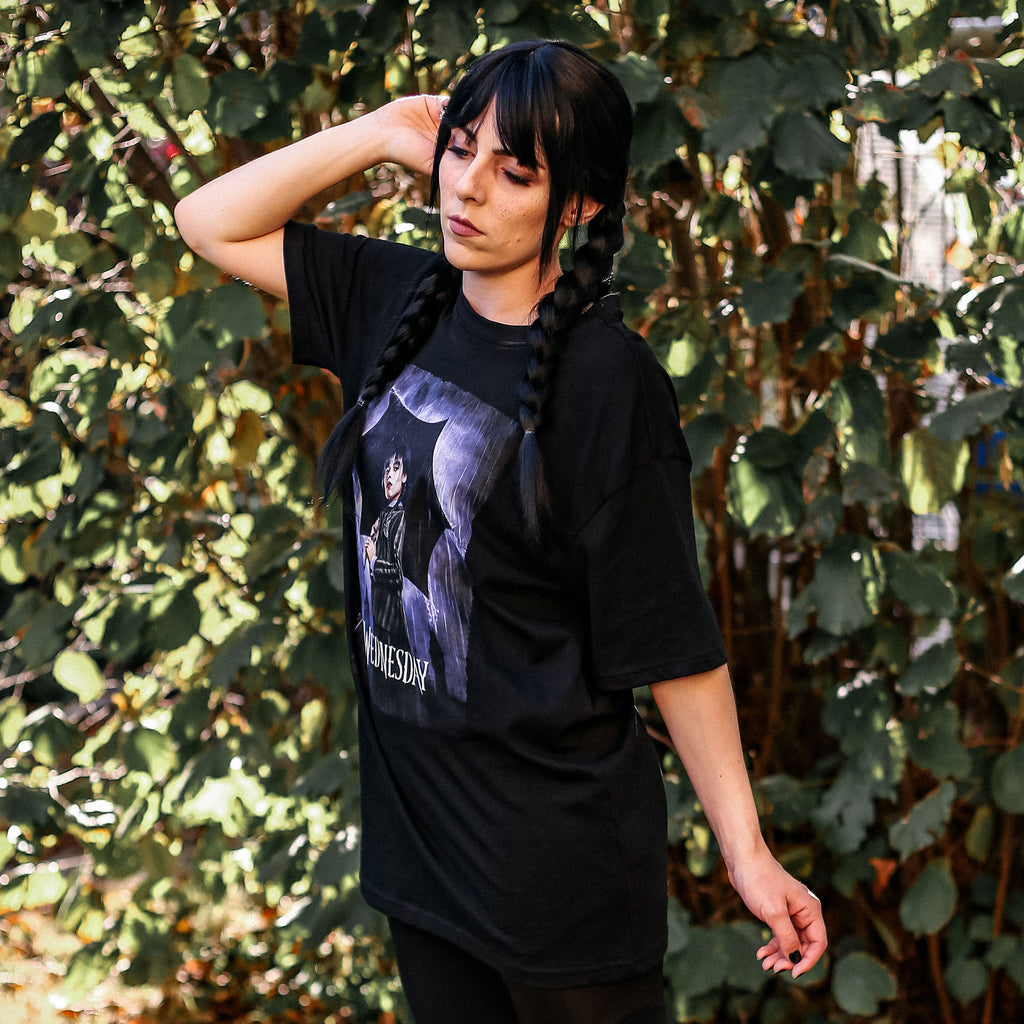 Immagine del prodotto Wednesday - Maglietta Oversize con Poster Teaser in nero