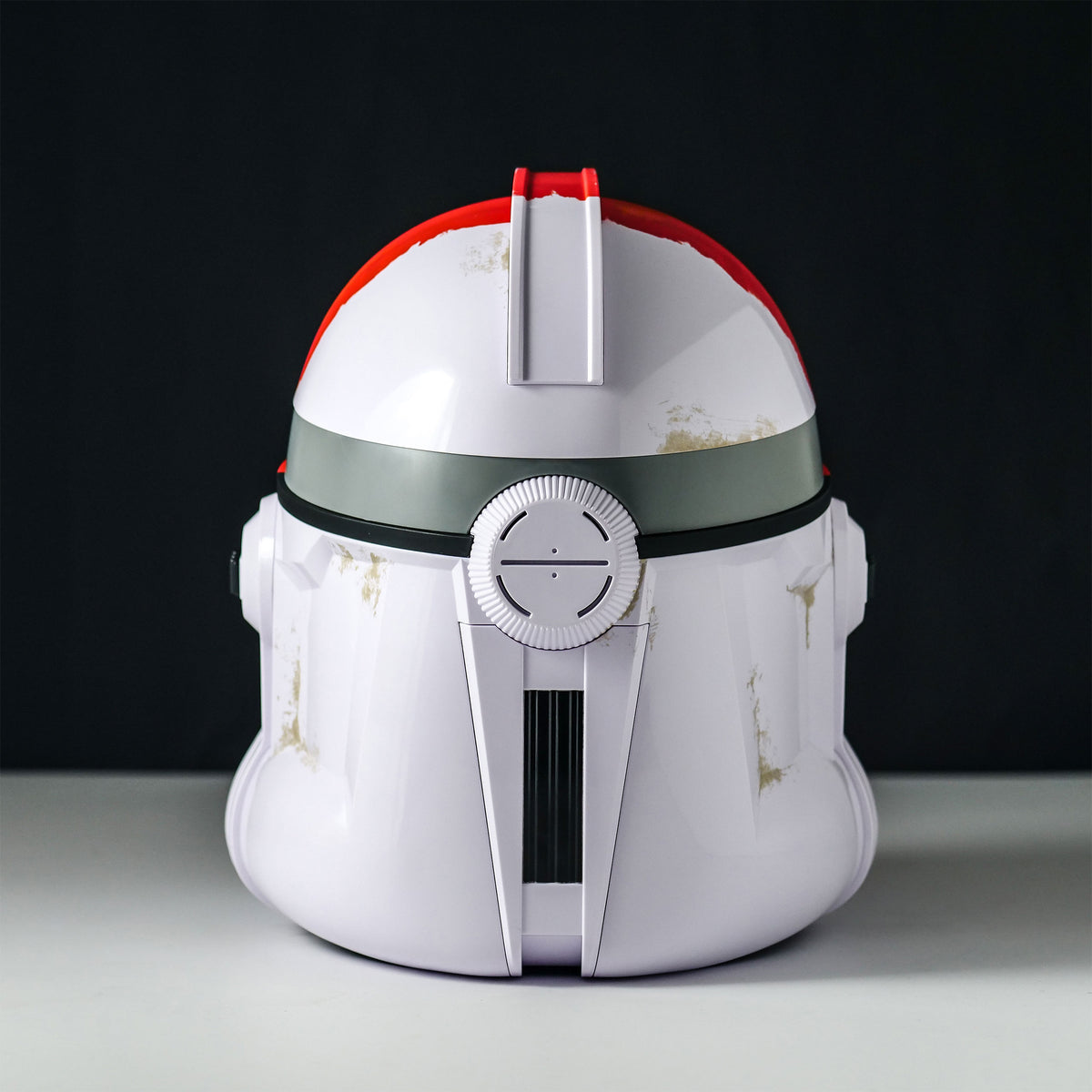 Immagine del prodotto Replica premium del casco del Clone Trooper 332nd di Ahsoka Tano con distortore di voce - Star Wars