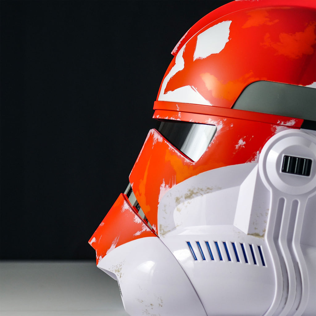 Immagine del prodotto Replica premium del casco del Clone Trooper 332nd di Ahsoka Tano con distortore di voce - Star Wars