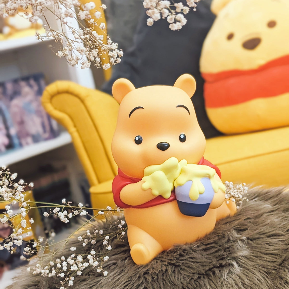 Immagine del prodotto Winnie Pooh - Winnie con salvadanaio barattolo di miele
