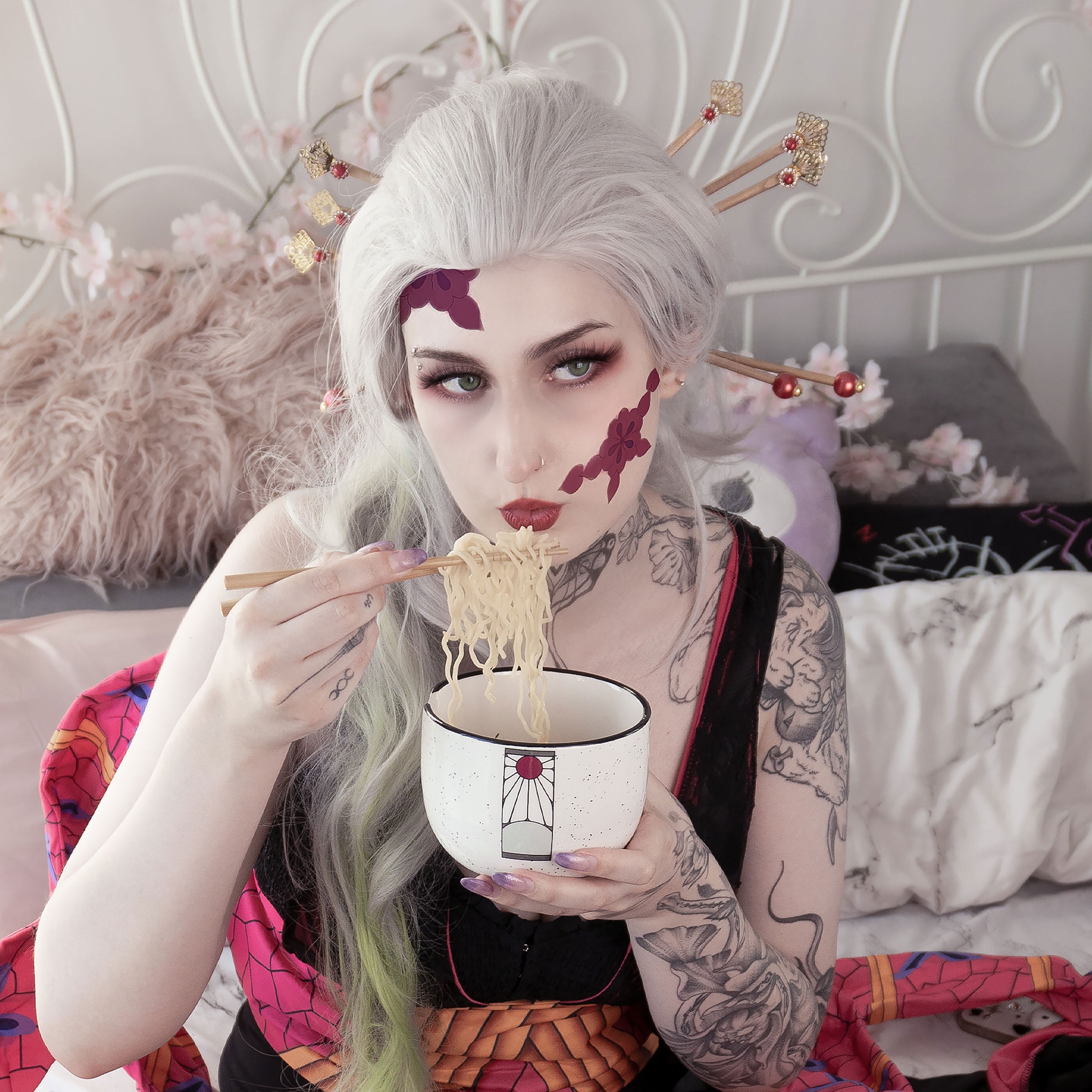 Immagine del prodotto Demon Slayer - Ciotola Ramen con simbolo di Tanjiro e bacchette