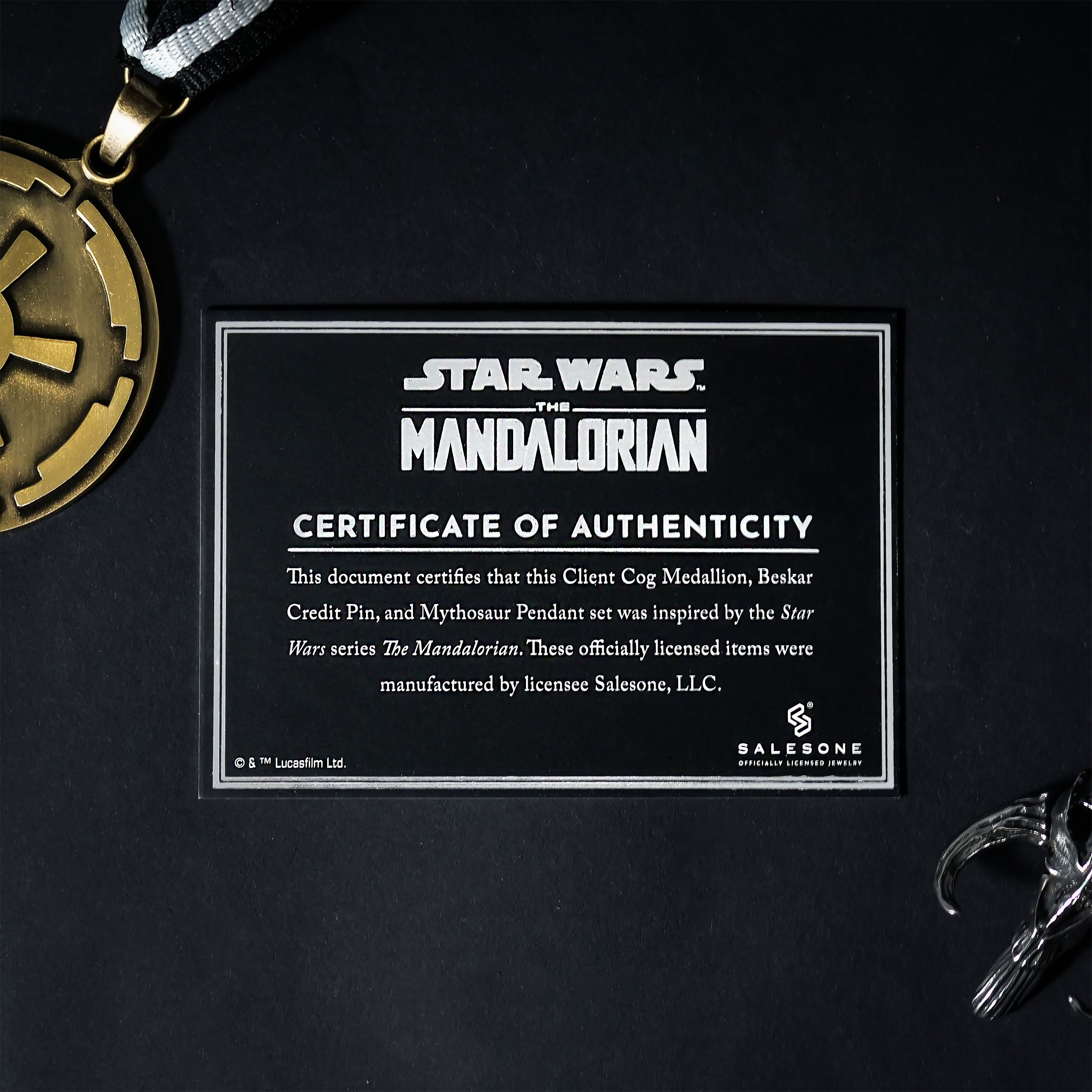 Immagine del prodotto Set di Gioielli Deluxe Cacciatore di Taglie Mandaloriano - Star Wars The Mandalorian