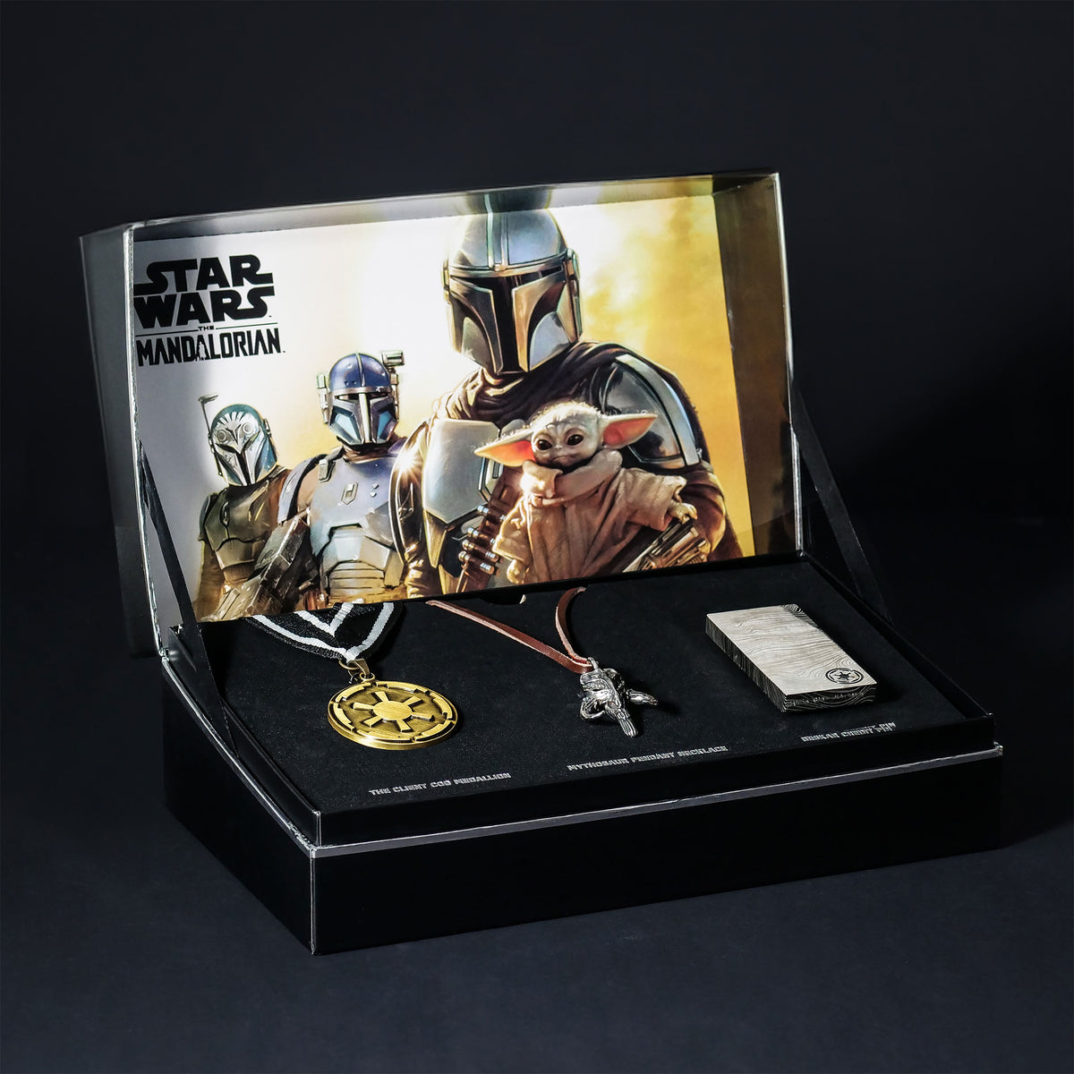 Immagine del prodotto Set di Gioielli Deluxe Cacciatore di Taglie Mandaloriano - Star Wars The Mandalorian