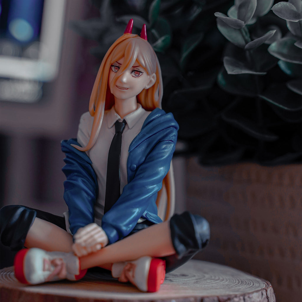 Immagine del prodotto Chainsaw Man - Figura di Power seduto