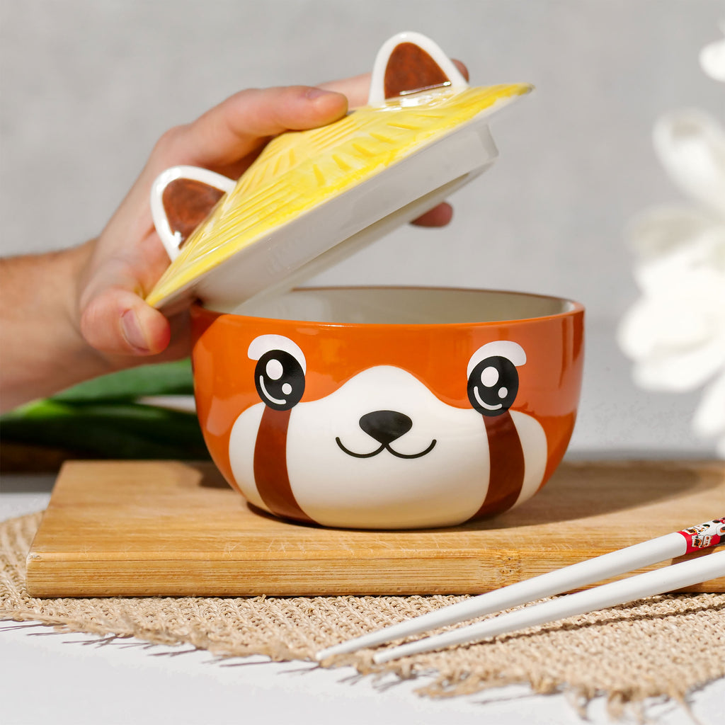 Immagine del prodotto Ciotola Kawaii del Panda Rosso con coperchio per fan dell'Anime